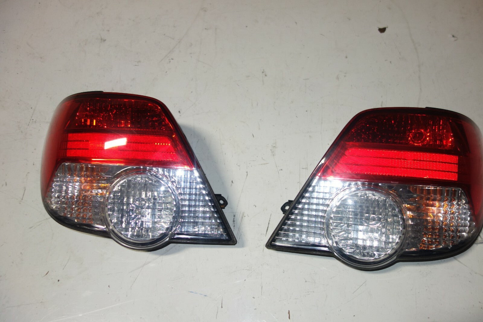 JDM SUBARU IMPREZA WRX RS TS OEM TAIL LIGHT LEFT & RIGHT WAGON 2004-2007