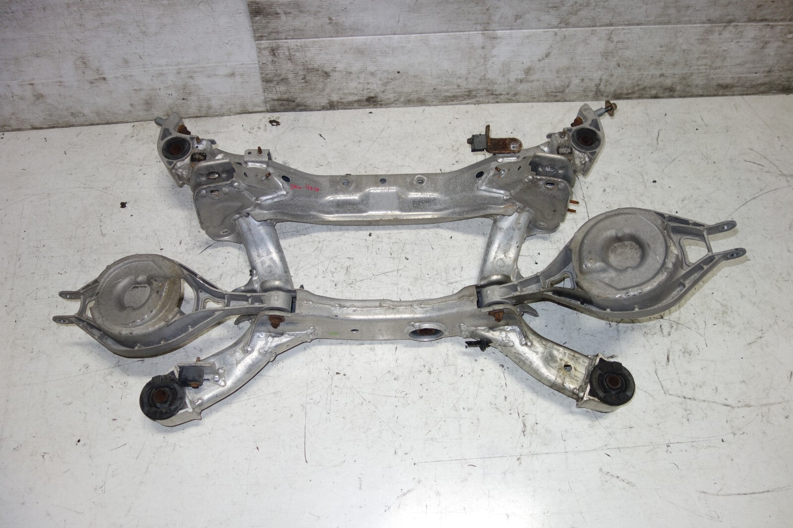 JDM Nissan 350z / G35 Rear Subframe Cross Member Cradle RWD Coupe 2003-2009
