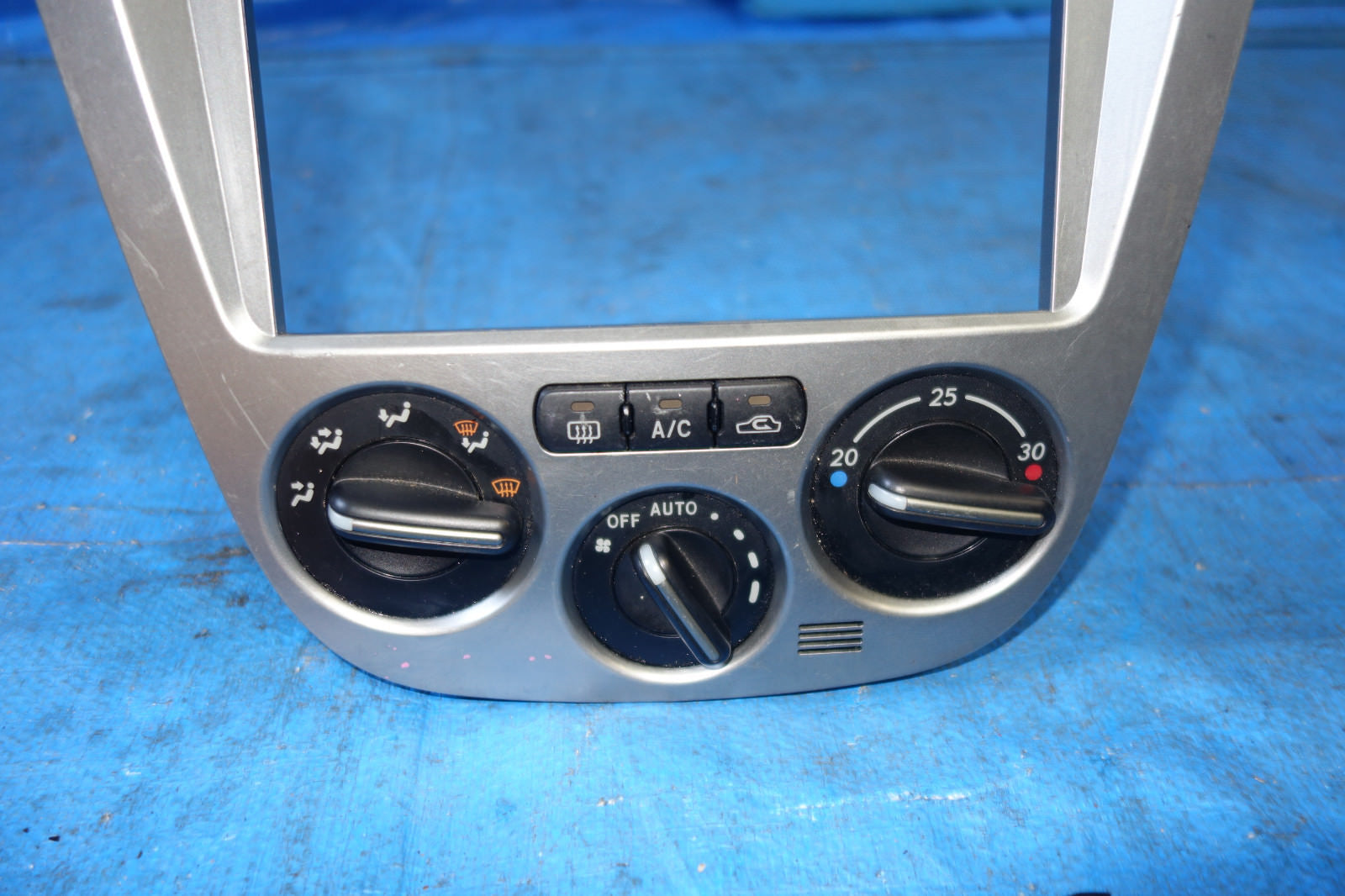 JDM Subaru Impreza WRX STi V9 Climate Control Console Air Vent Version 8 GDB