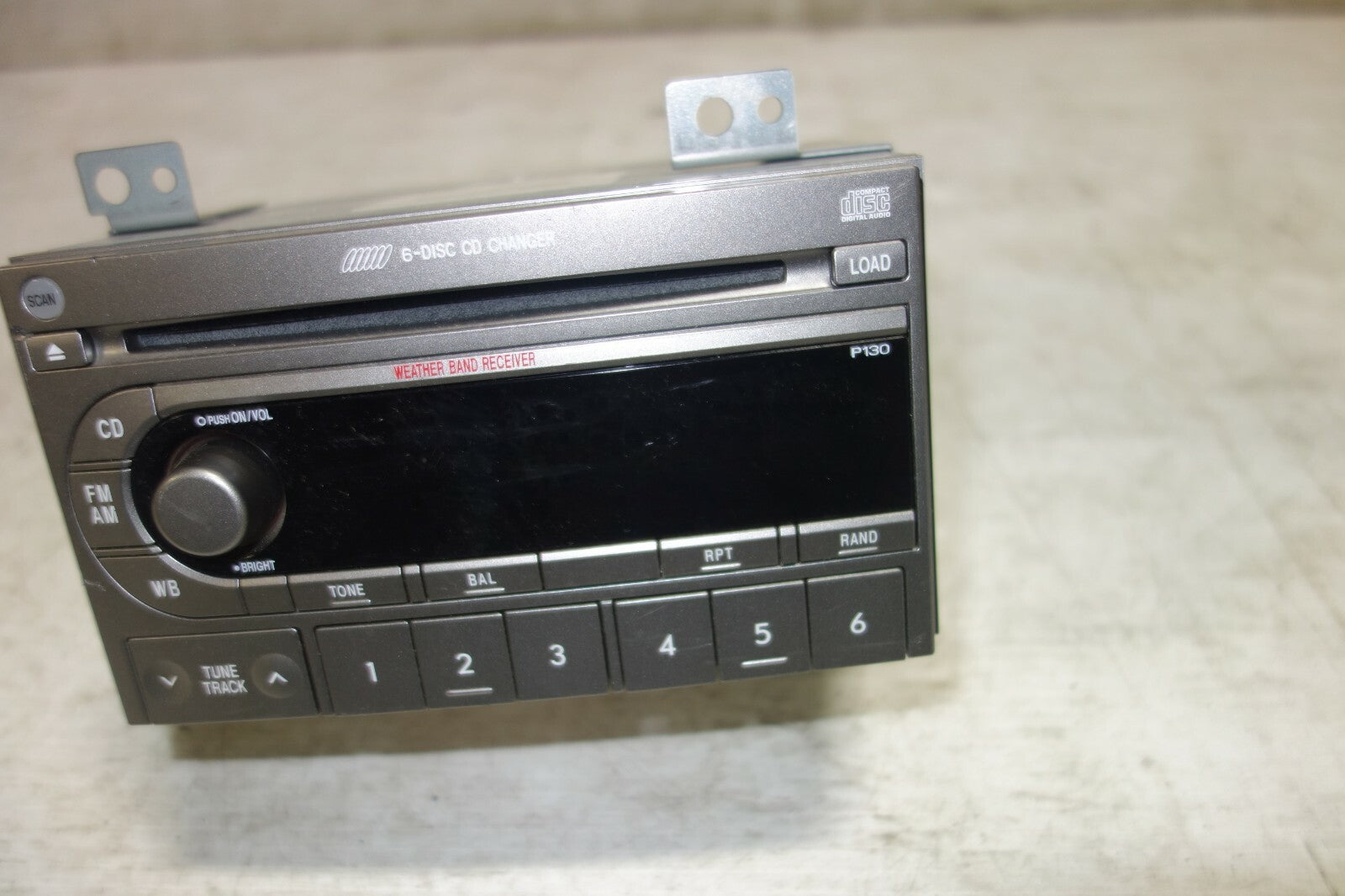 Subaru Forester OEM 6 DISC CD Player Changer Radio SG5 2006-2008