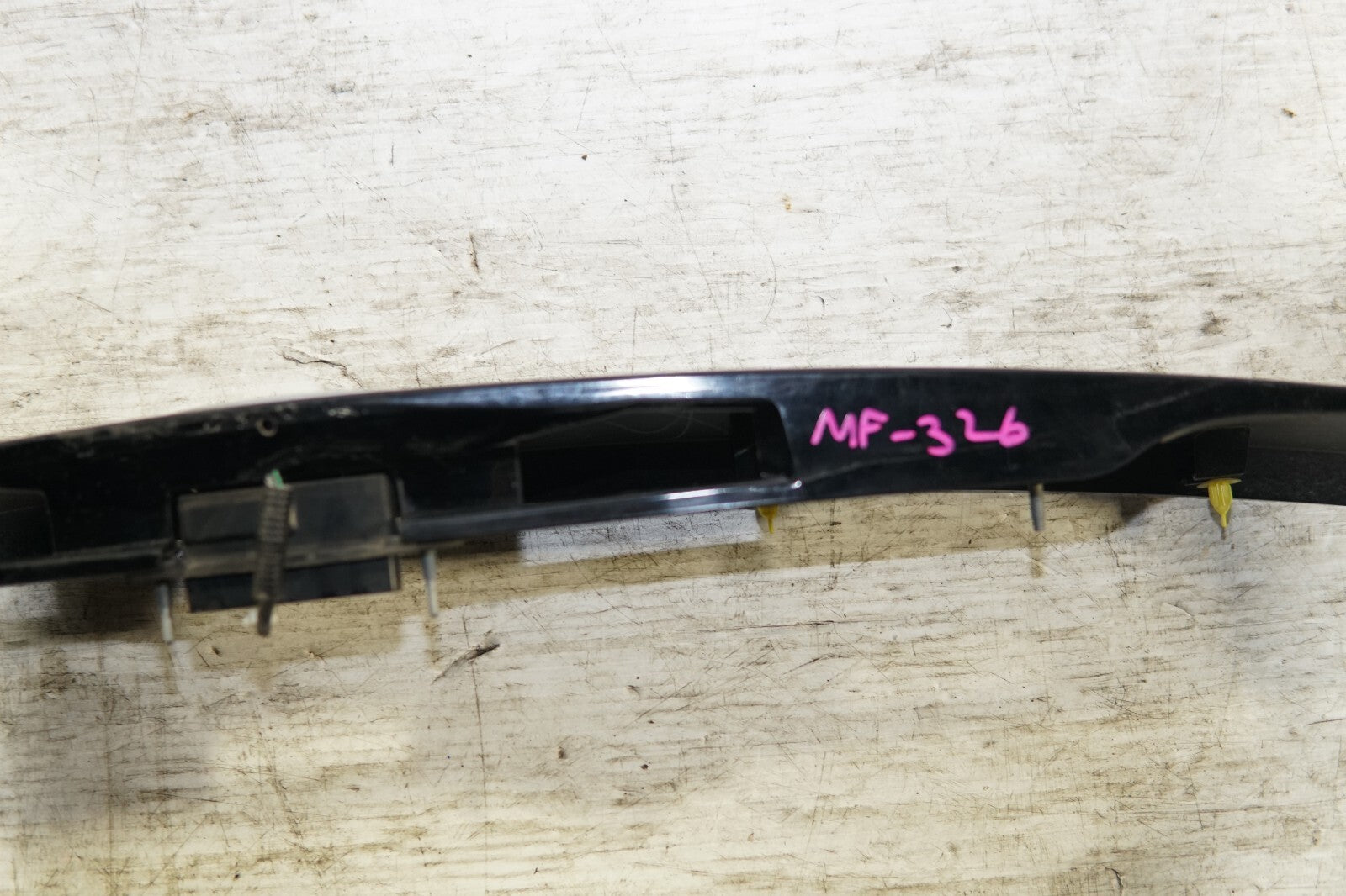 JDM TOYOTA PRIUS OEM REAR GARNISH CENTER ZVW30 2010-2011-2012-2013-2014-2015 MF