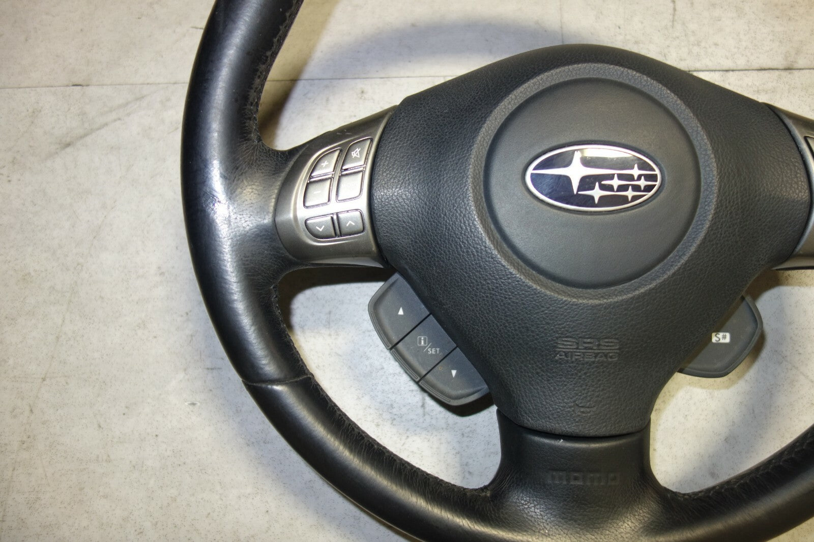 JDM SUBARU LEGACY MOMO STEERING WHEEL GT BP BPE BP5 BL5 BL9 BP9 KOUKI 2004-2009