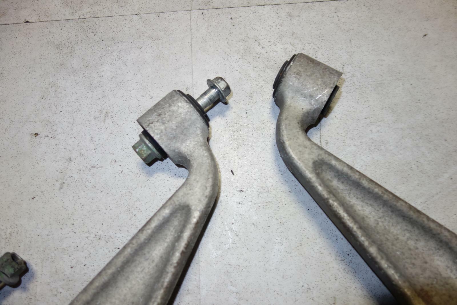 JDM 2003-2009 GENUINE NISSAN 350Z FRONT OEM UPPER CONTROL ARMS Z33