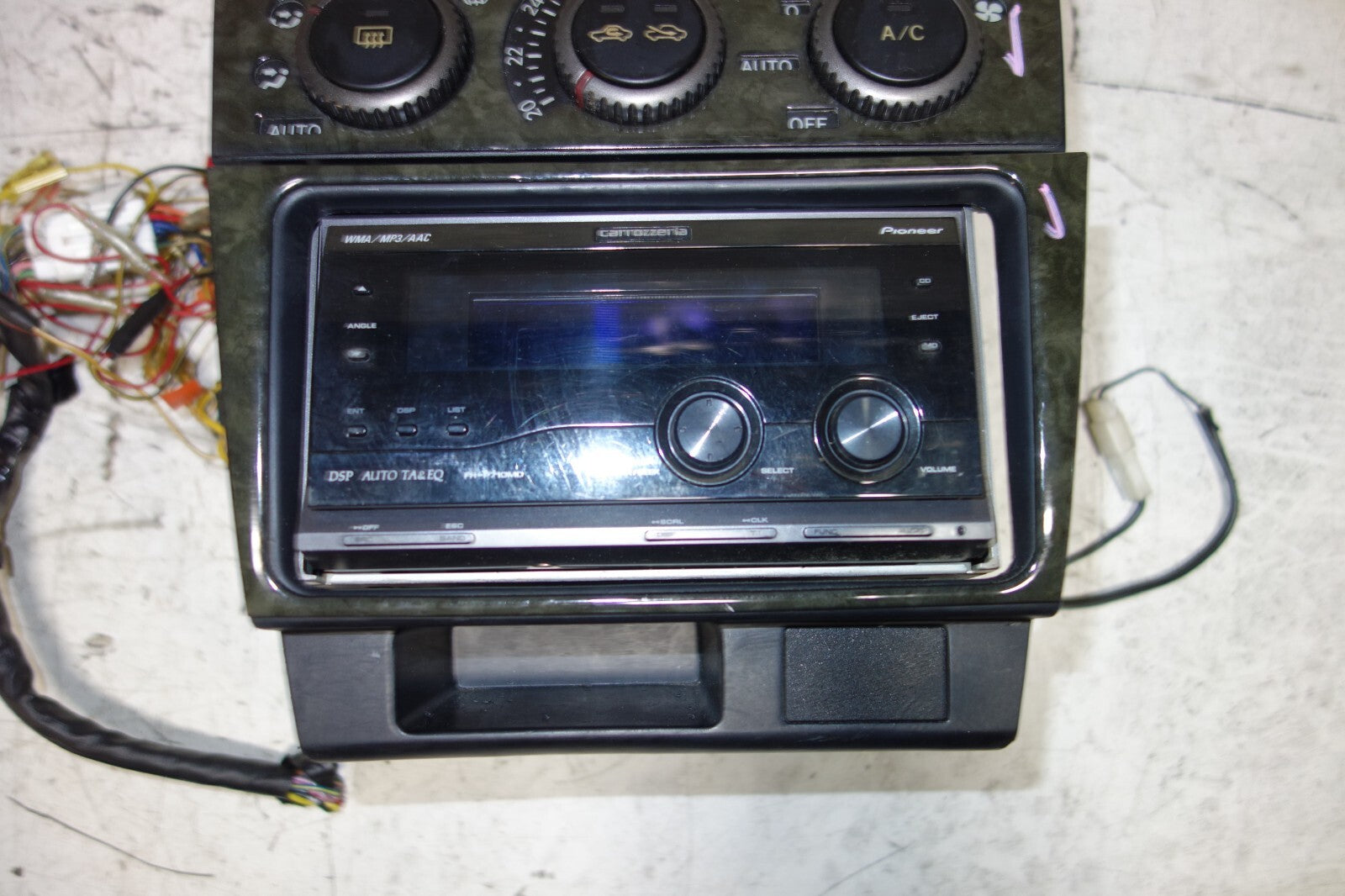 JDM TOYOTA ALTEZZA IS300 IS200 SXE10 GXE10 A/C CONTROL UNIT PIONEER CD PLAYER