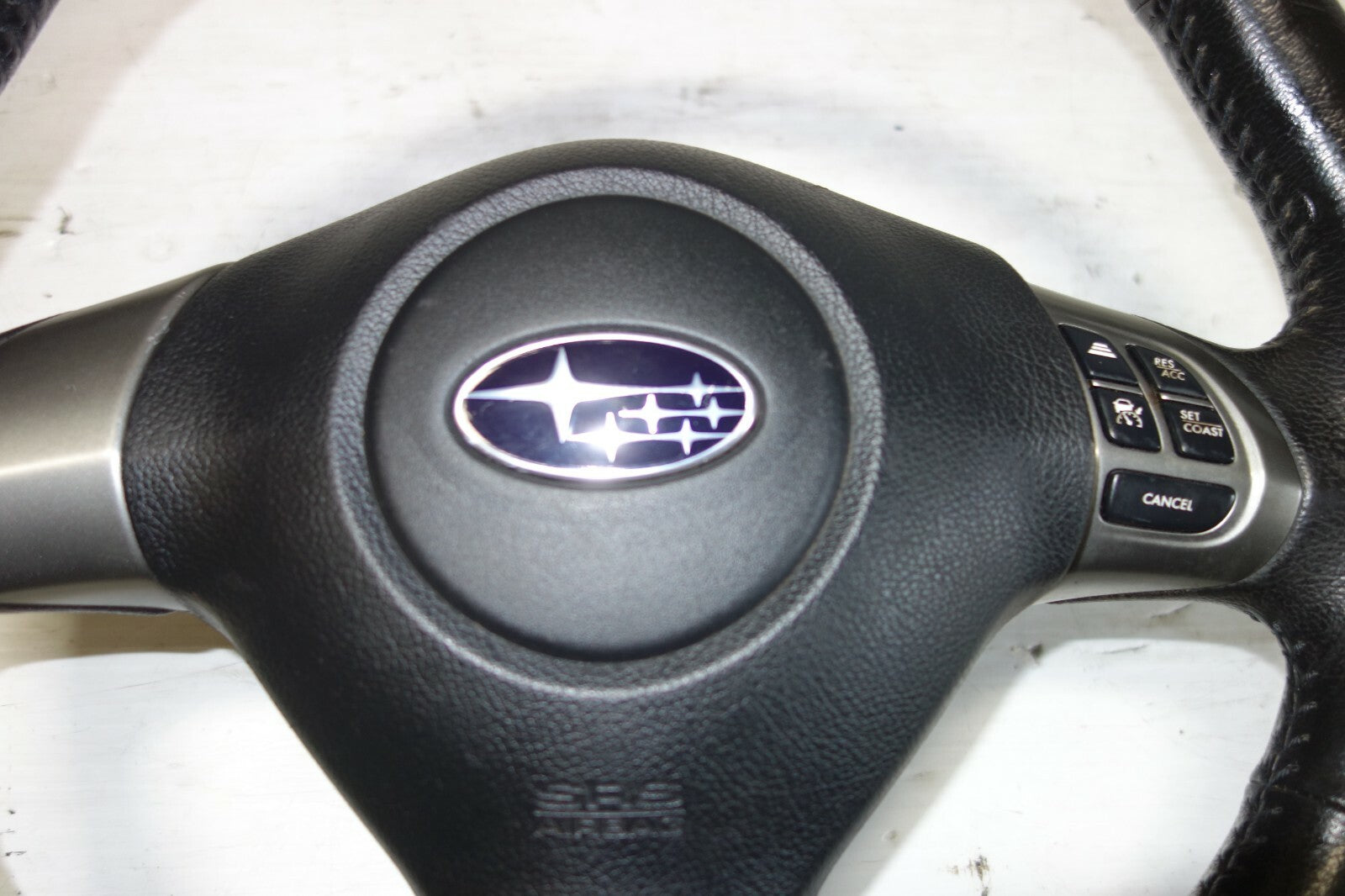 JDM 2005-2009 SUBARU LEGACY & OUTBACK STEERING WHEEL & HUB 2005-2009 M-910