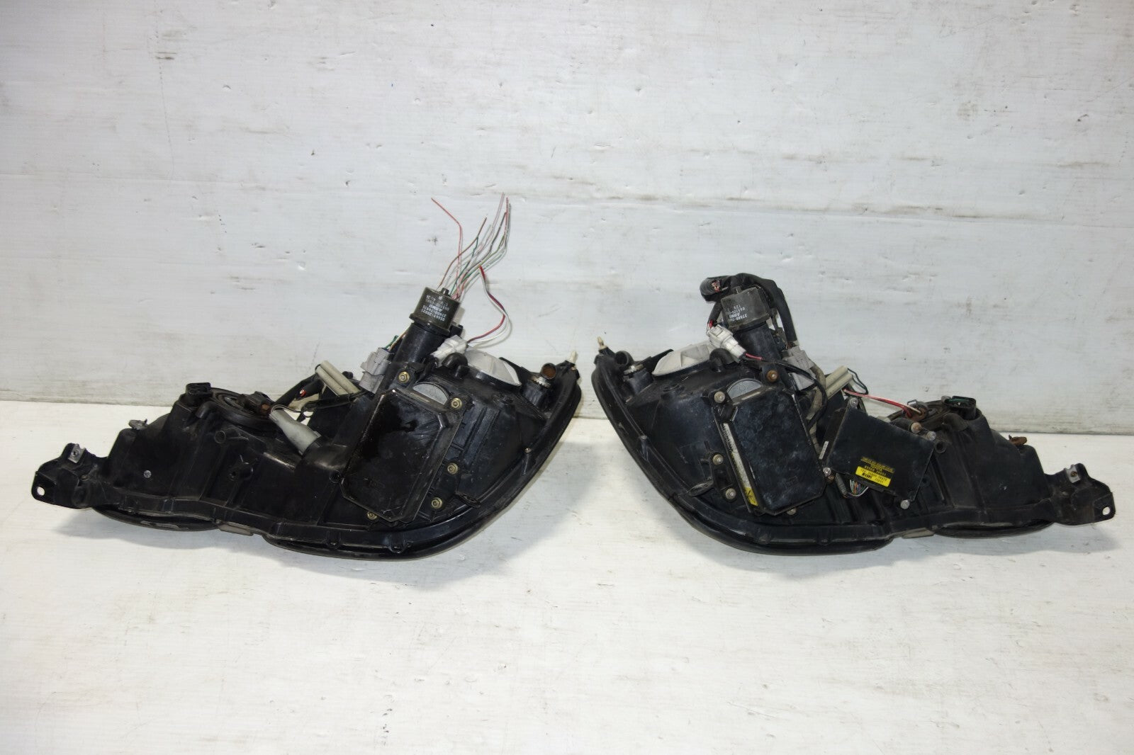 JDM Lexus GS300 Headlights GS400 OEM HiD Lamps Pair Left Right JZS161 1998-2005