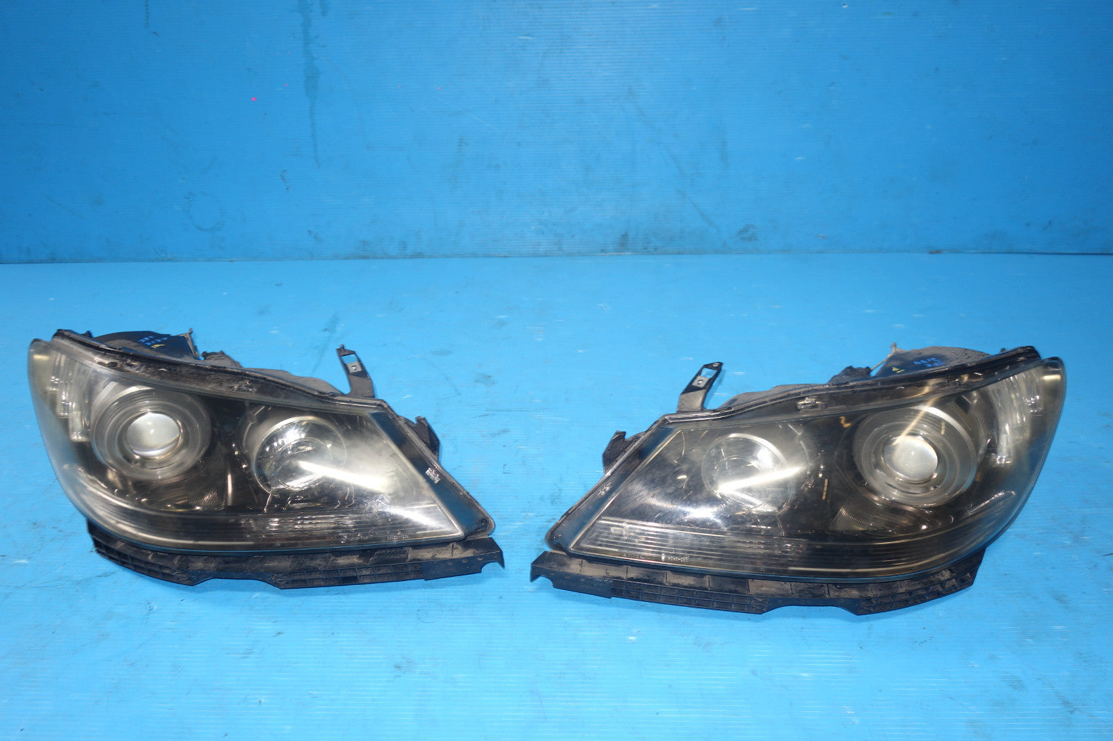 JDM Acura RL HID Headlights Head Lamps Pair 2005-2008 Honda Legend KB1 Stanley