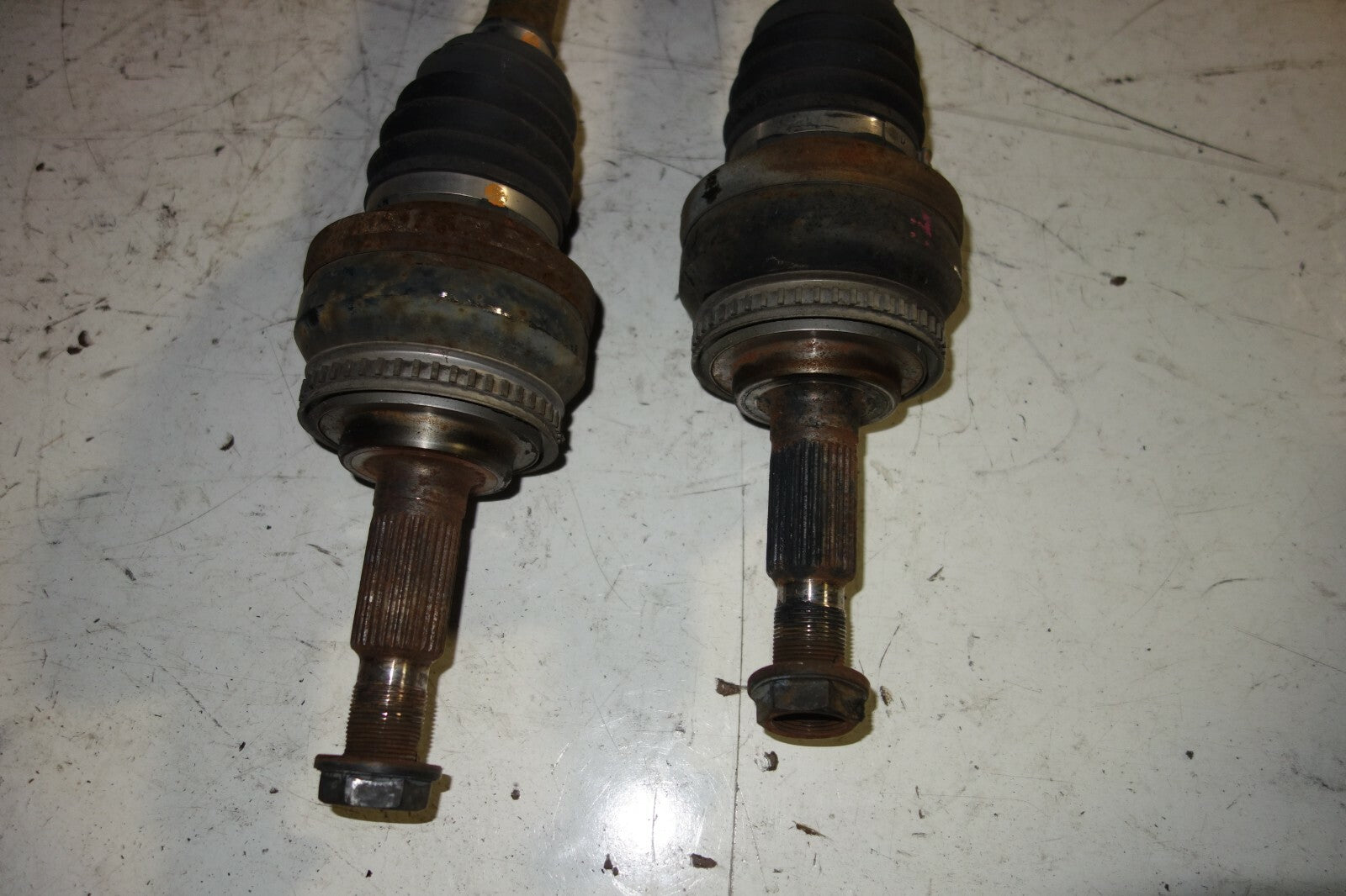 JDM Toyota Aristo Lexus GS300 Rear CV Axles Pair Left & Right 1998-2005