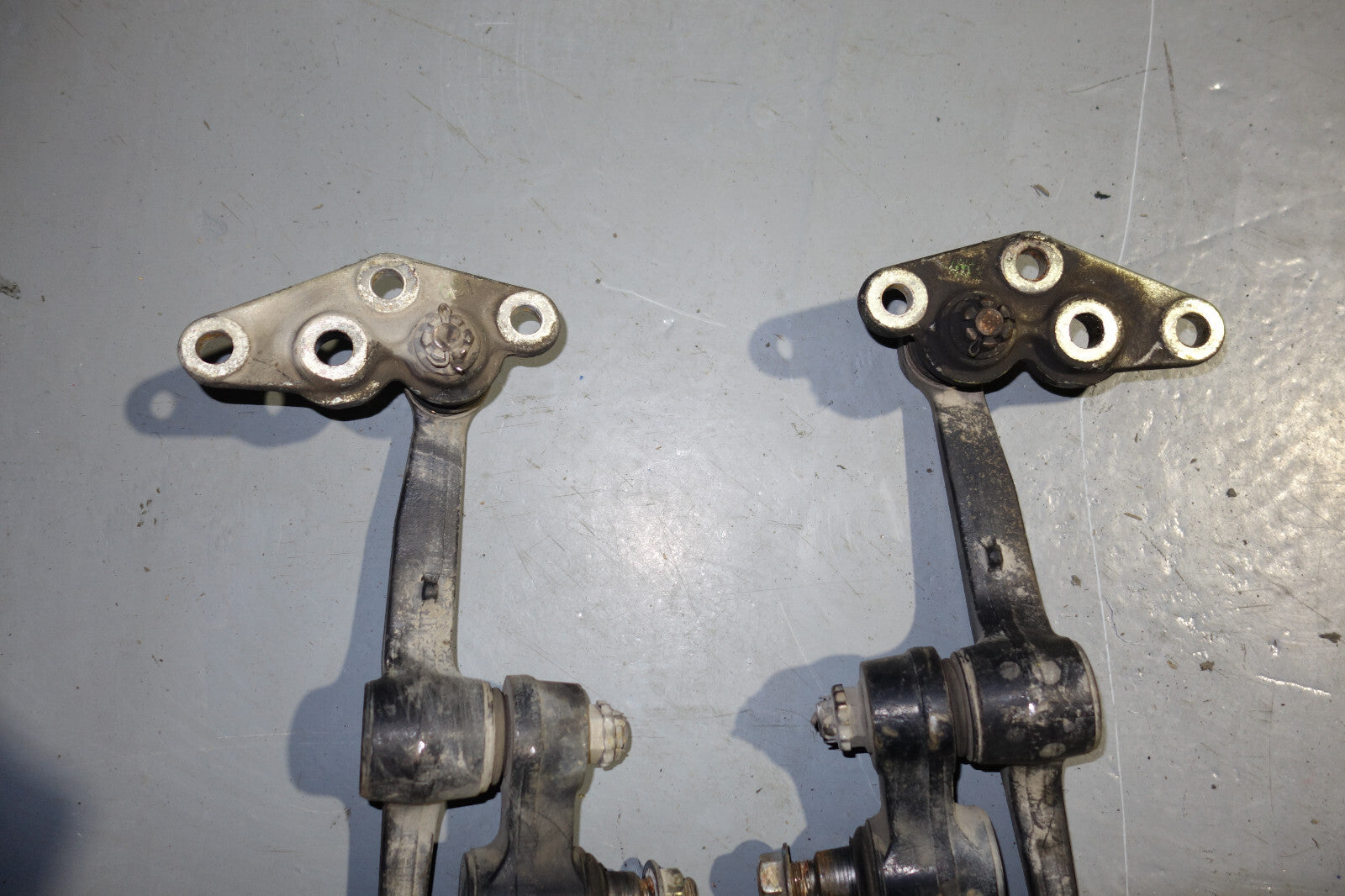 JDM Toyota Celica Front Lower Control Arms Superstrut ZZT231 ZZT230 2000-2005