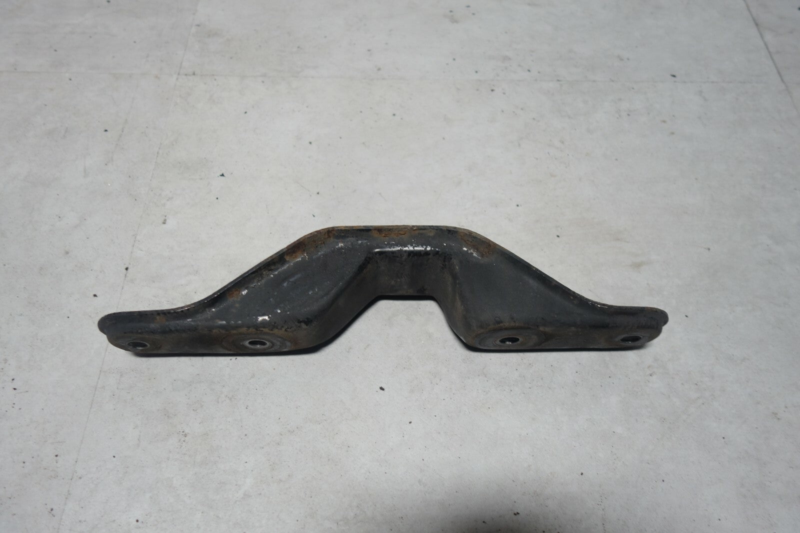 JDM Nissan 300zx OEM Rear Differential Bracket Mounting Bracket 1990-1996 GCZ32