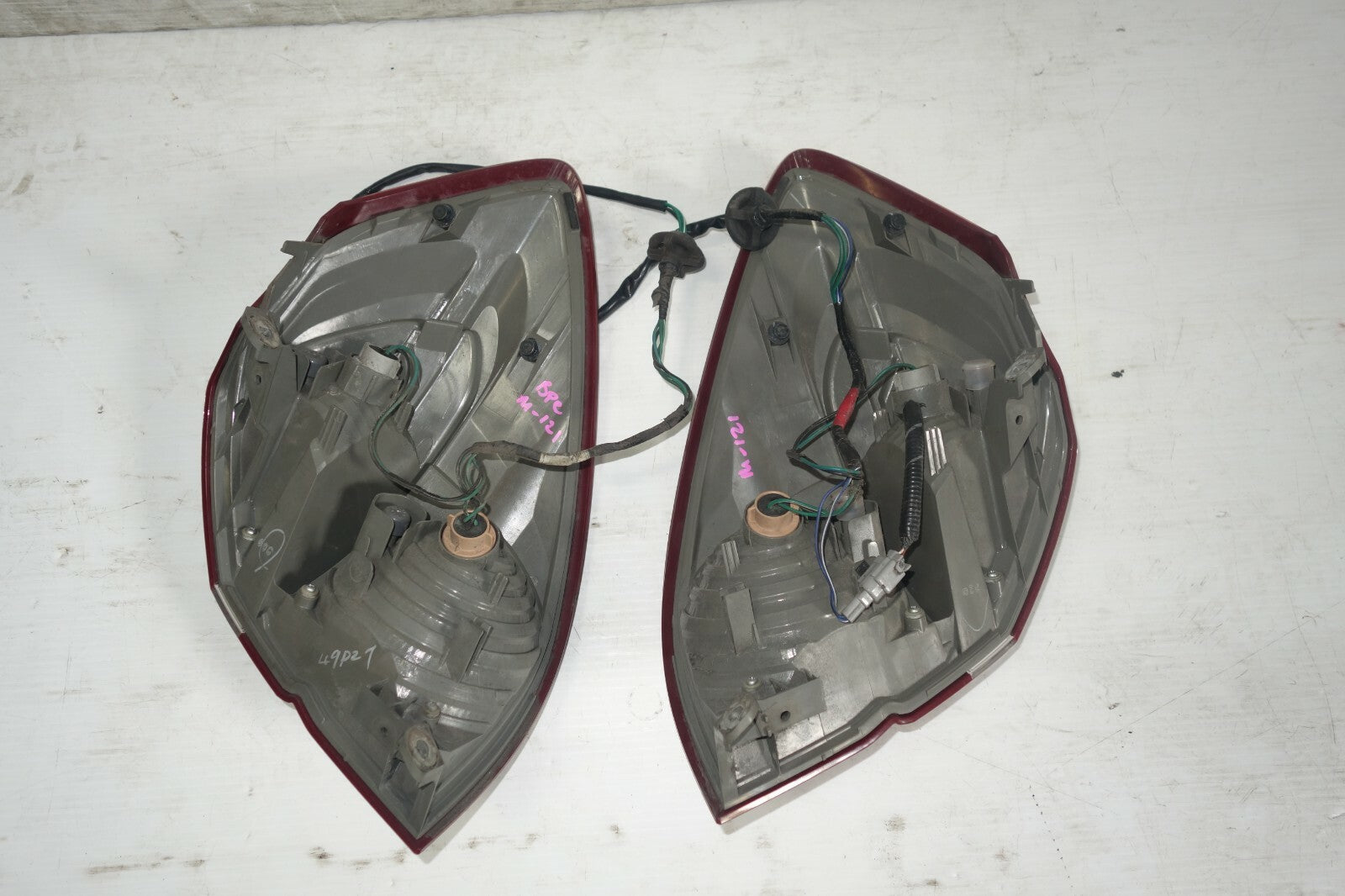 JDM 2005-2009 SUBARU LEGACY OUTBACK KOUKI OEM USED TAIL LIGHTS TAIL LAMPS