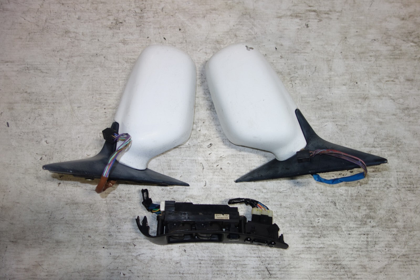 JDM Subaru Legacy Power Folding Mirrors Auto Flip 2000-2004 #6847
