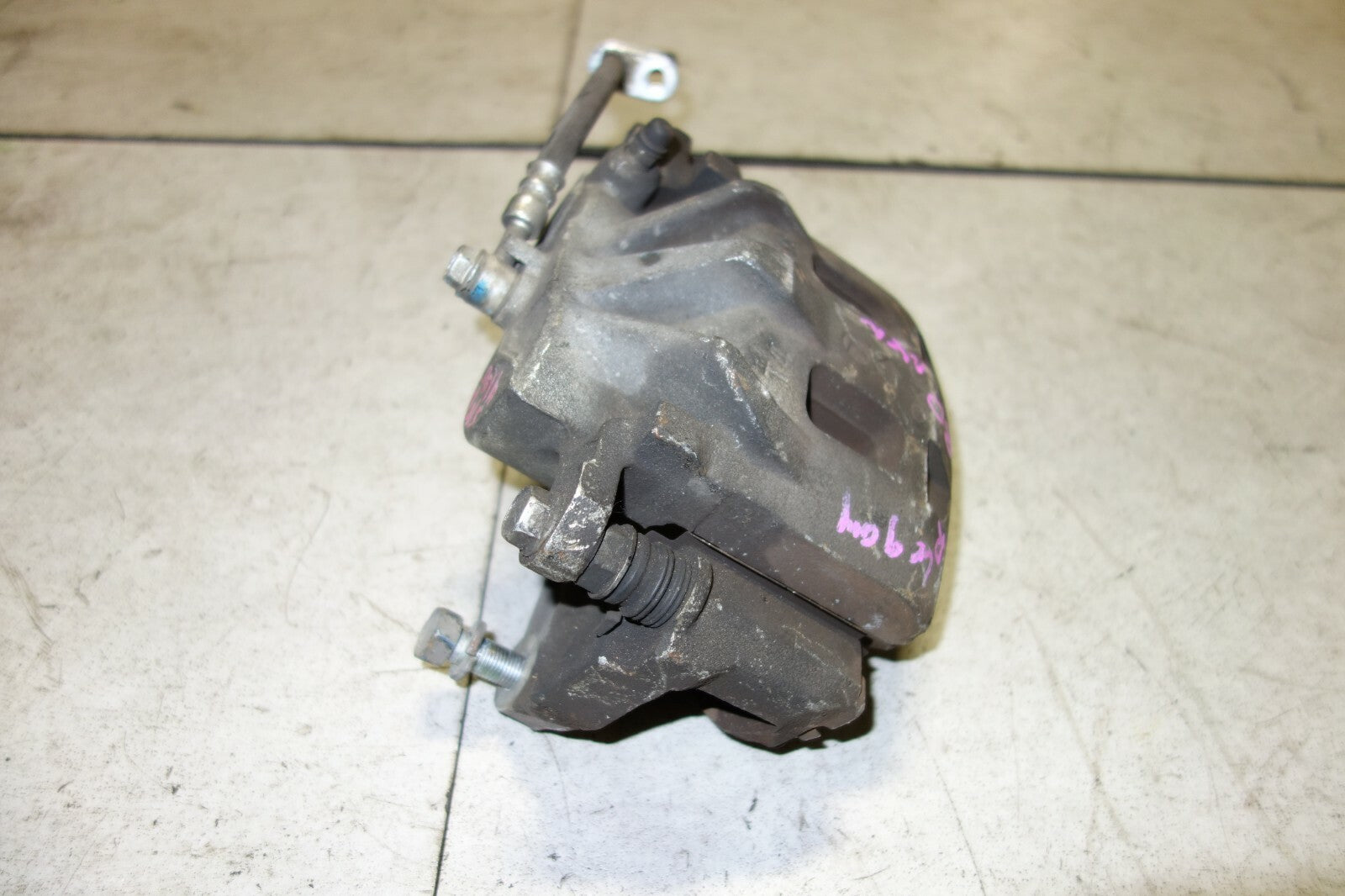 2005-2009 Subaru Legacy Spec-B Front Right Brake Caliper 6-speed Turbo JDM