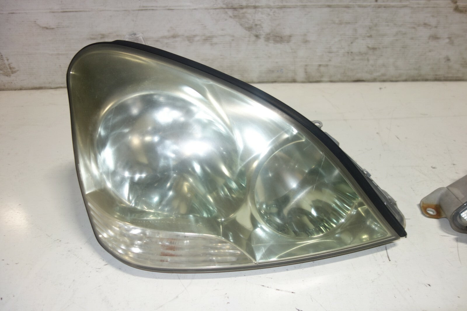 JDM Lexus LS430 Toyota Celsior Headlights 2001 2002 2003 OEM Genuine UCF31 Xenon