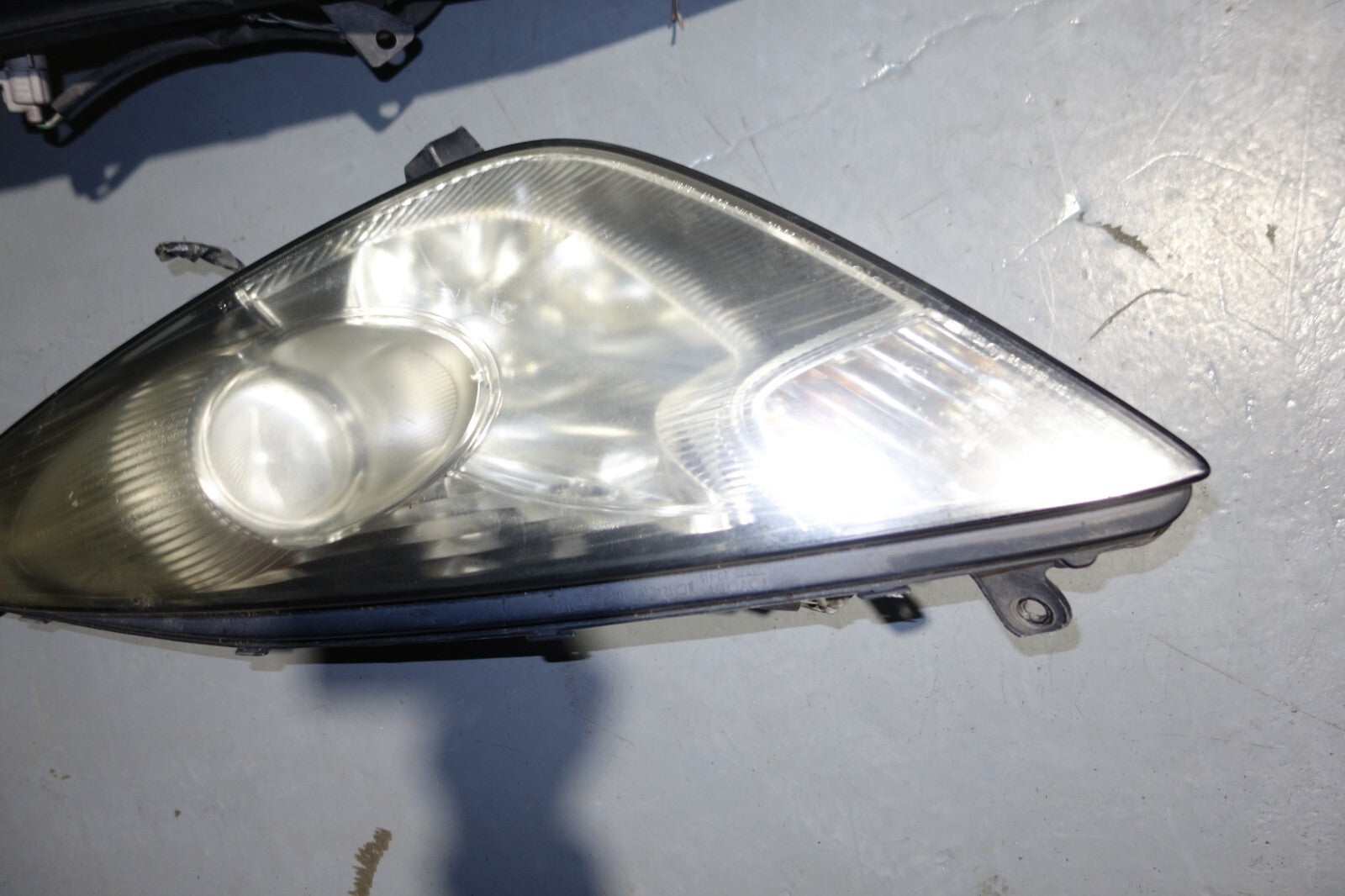 JDM 2000-2005 TOYOTA CELICA HEAD LIGHTS LEFT & RIGHT HEAD LAMPS 2000-2005