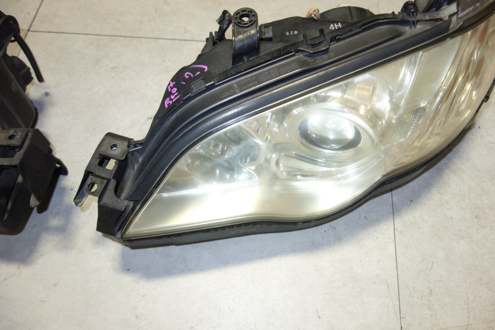 JDM Subaru Legacy Headlights Headlamps 2008 2009 HID OEM Left & Right BP9 BP5