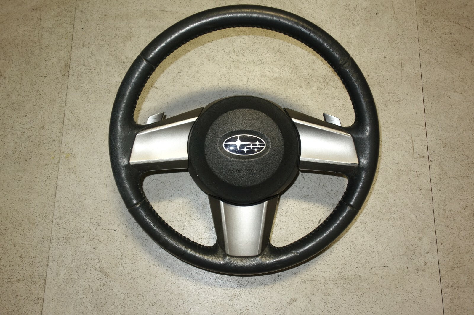 JDM 2010-2014 SUBARU LEGACY OUTBACK BR9 STEERING OEM WHEEL HUB 2010-2014 JD3494