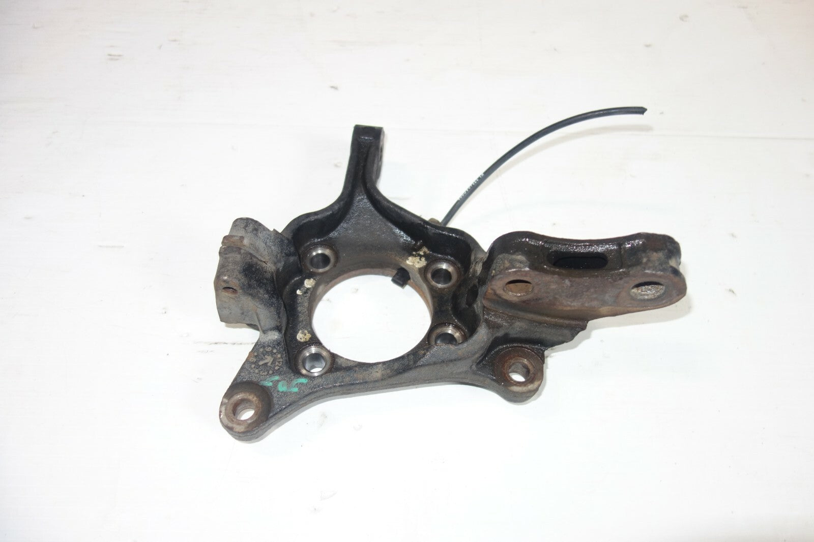 Subaru Legacy Knuckle Legacy Outback Knuckle Spindle Front OEM 2005-2014 L & R