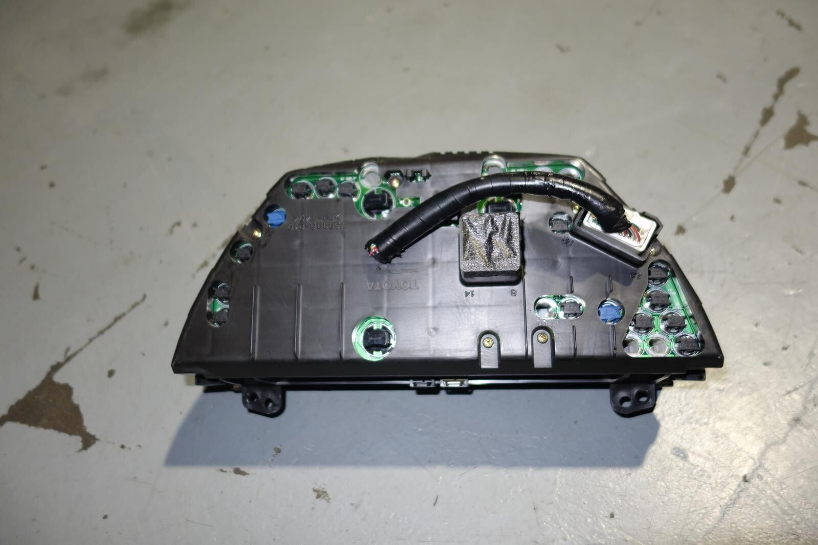 JDM 2001-2005 LEXUS IS300 6 SPEED GENUINE GAUGE CLUSTER SPEEDOMETER SXE10