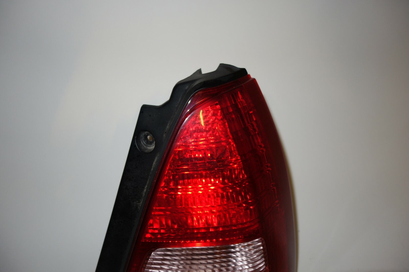 Subaru Forester OEM Rear Right Tail Light Lamp RH JDM SG5 2003-2008