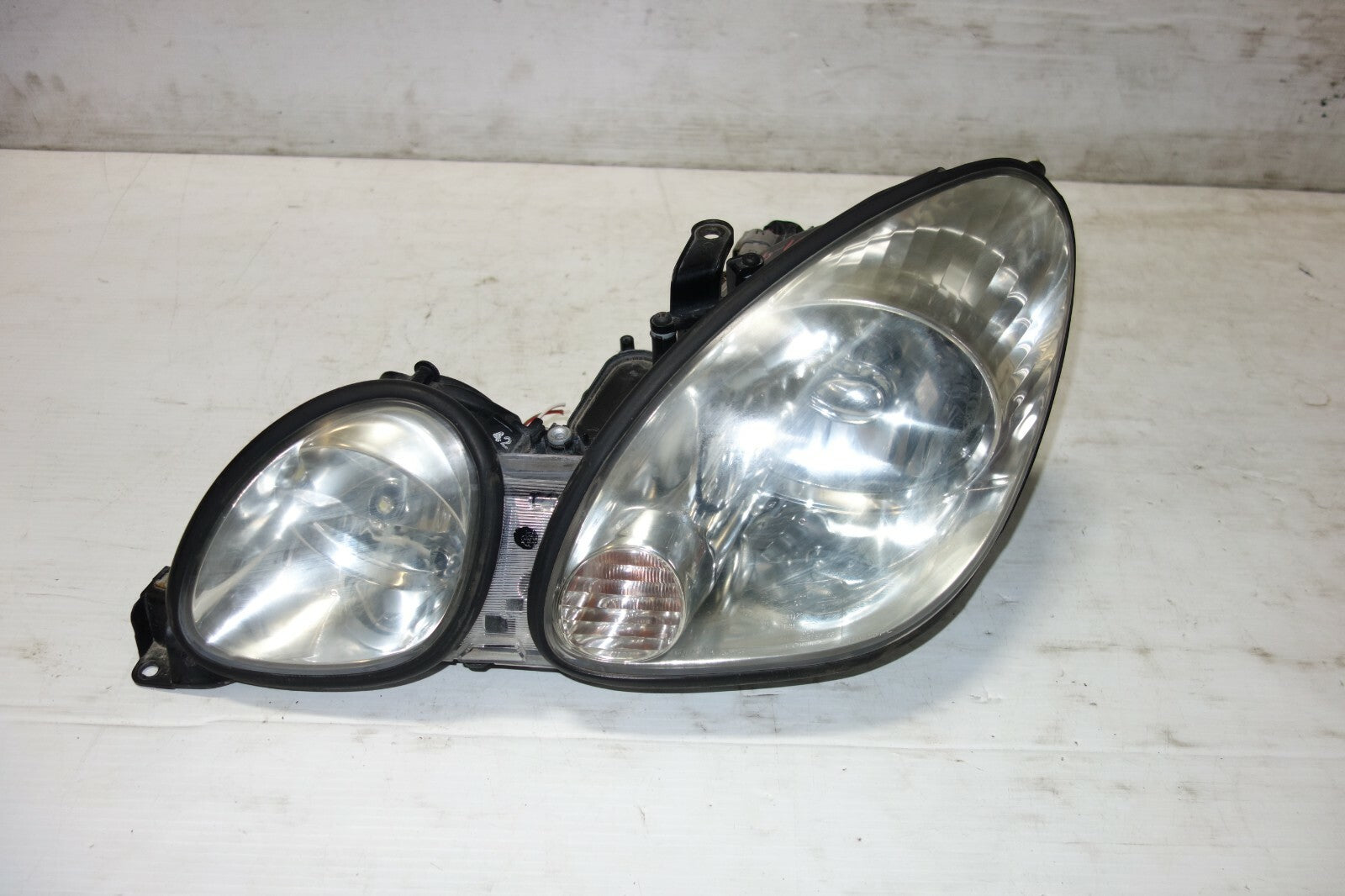 JDM 1998-2005 LEXUS GS300 GENUINE HID HEAD LIGHT LEFT DRIVER SIDE LAMP GS400 OEM