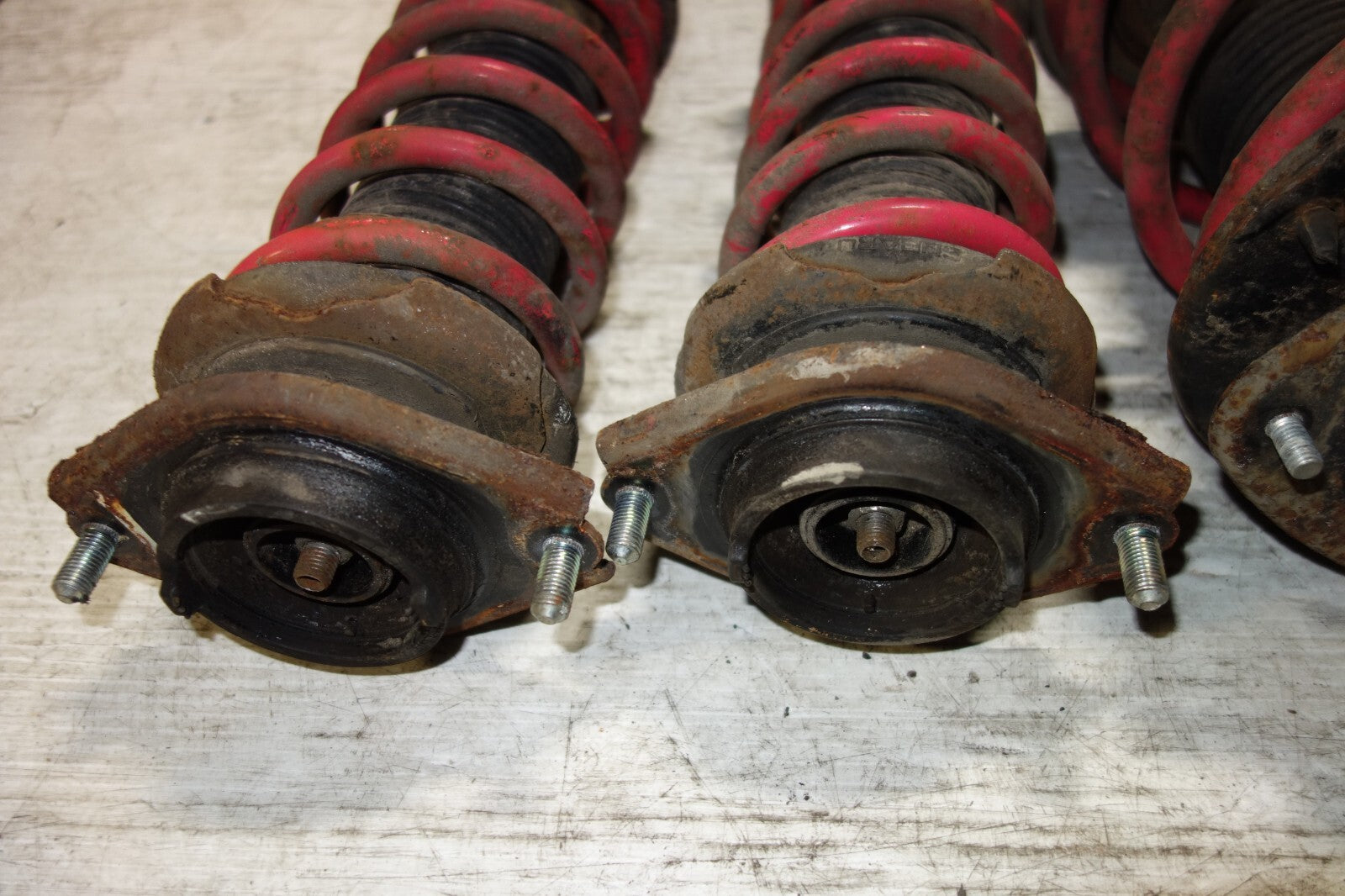 JDM 2005-2009 SUBARU LEGACY STI SHOCKS FRONT & REAR COIL STRUTS