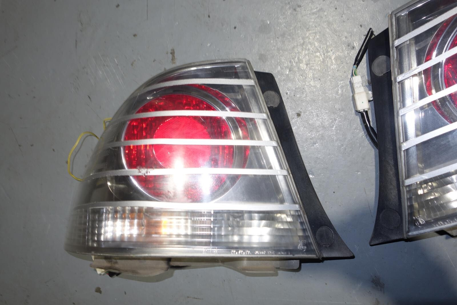JDM LEXUS IS300 2001-2005 TAIL LIGHTS TOYOTA ALTEZZA SEX10 TAIL LAMP 2001-2005