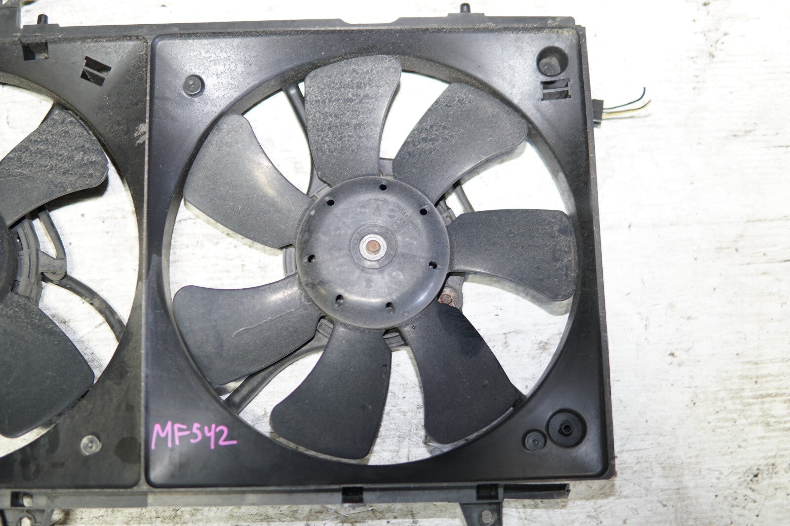 JDM 2003-2008 SUBARU FORESTER OEM RADIATOR ASSEMBLY SHROUD SG5 RAD FAN