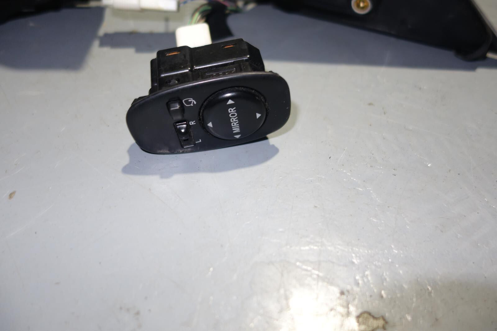 JDM Toyota Altezza Lexus IS300 Power Folding Mirrors Switch 2001-2005 SXE10 IS