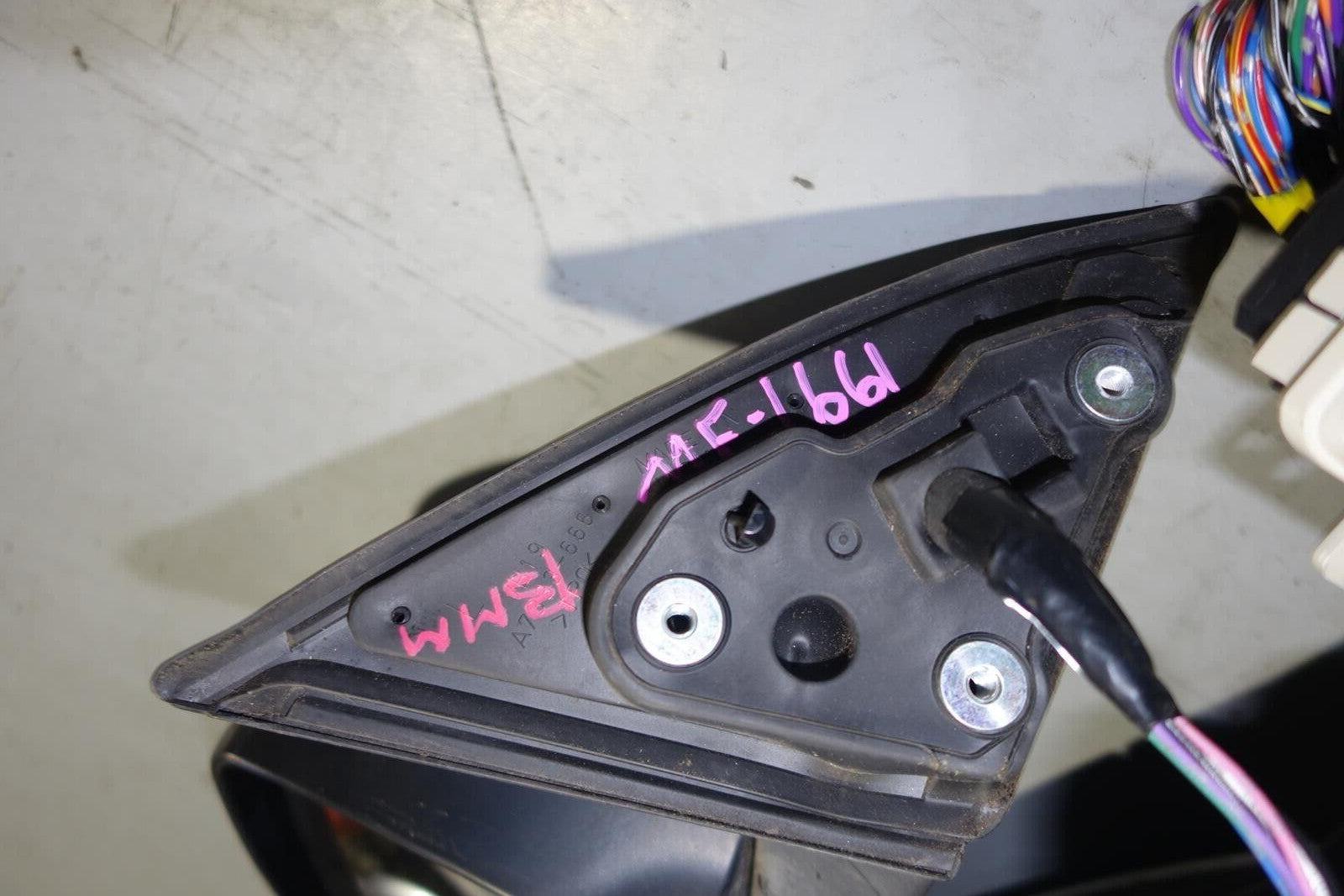 JDM Subaru Legacy Auto Folding Mirrors Indicator Light With Switch 2010-2014 BR9