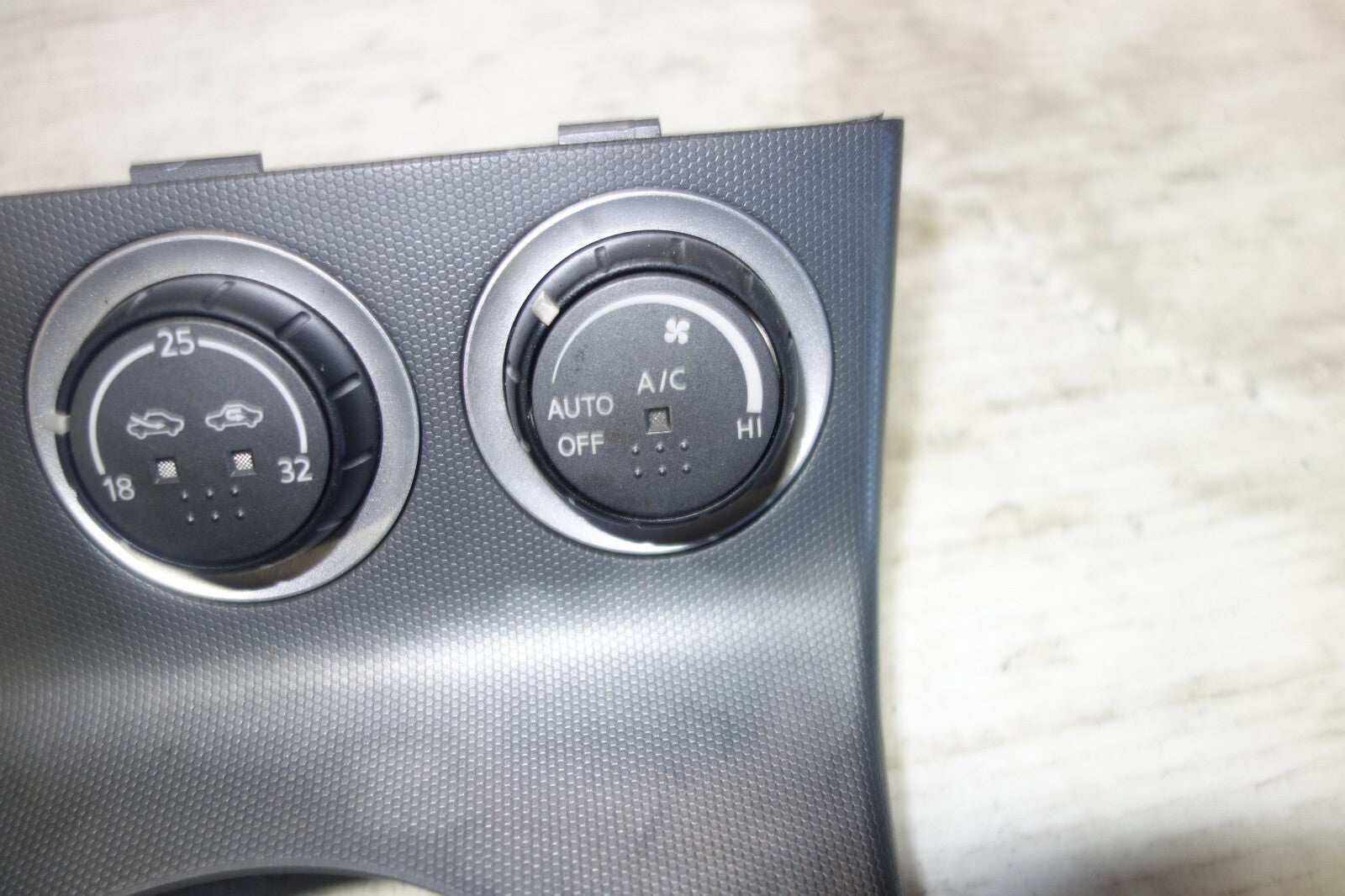 03-09 Nissan 350Z Climate Control Panel Temperature Unit A/C Heater JDM RHD