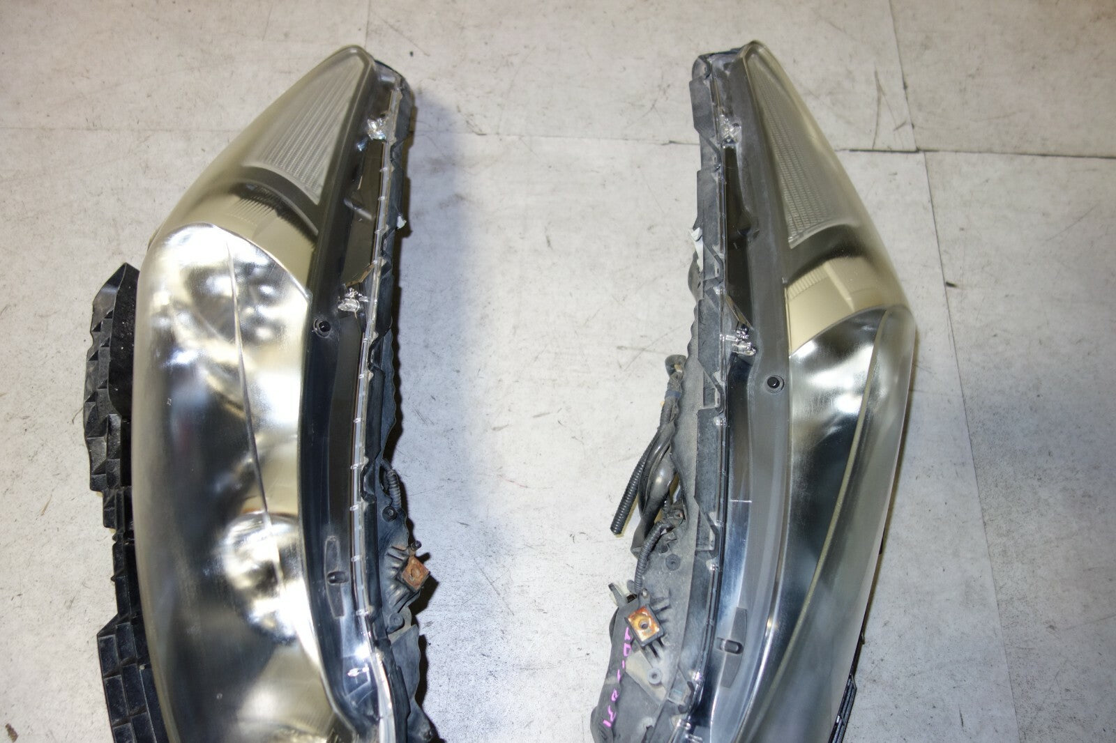 JDM 2008-2012 HONDA ACCORD INSPIRE OEM HID HEAD LIGHTS HEAD LAMPS JAPAN JD-3831
