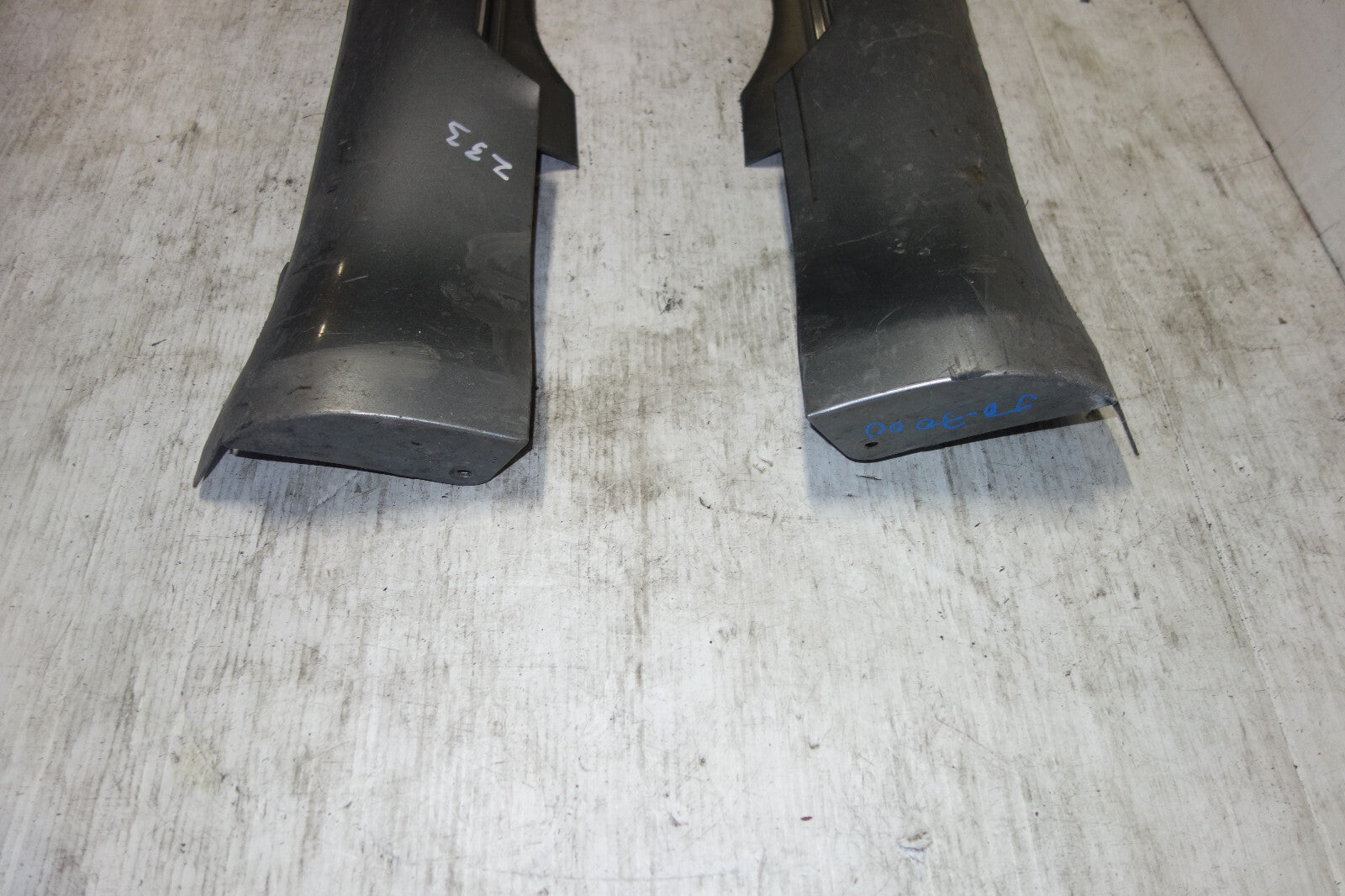 JDM Nissan 350z Z33 OEM Side Skirts Rocker Panels Fairlady 2003-2009