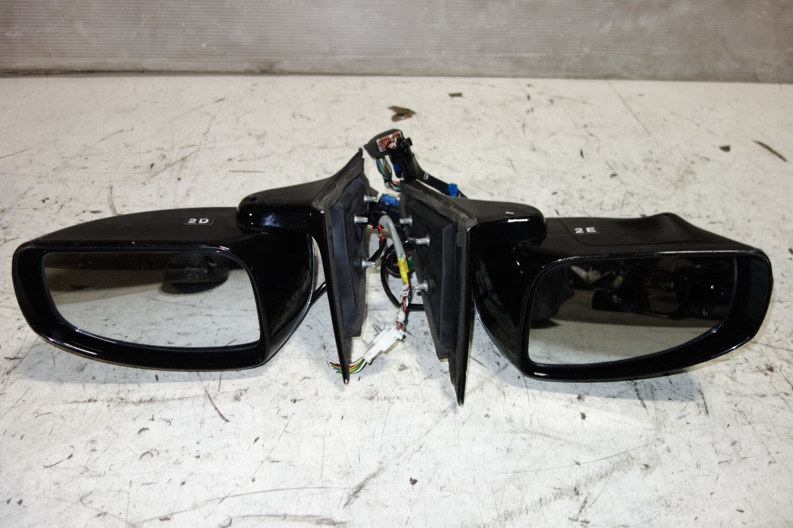 JDM Infiniti M35 / M45 Side View Mirrors Power Folding LED Signal 2006-2010