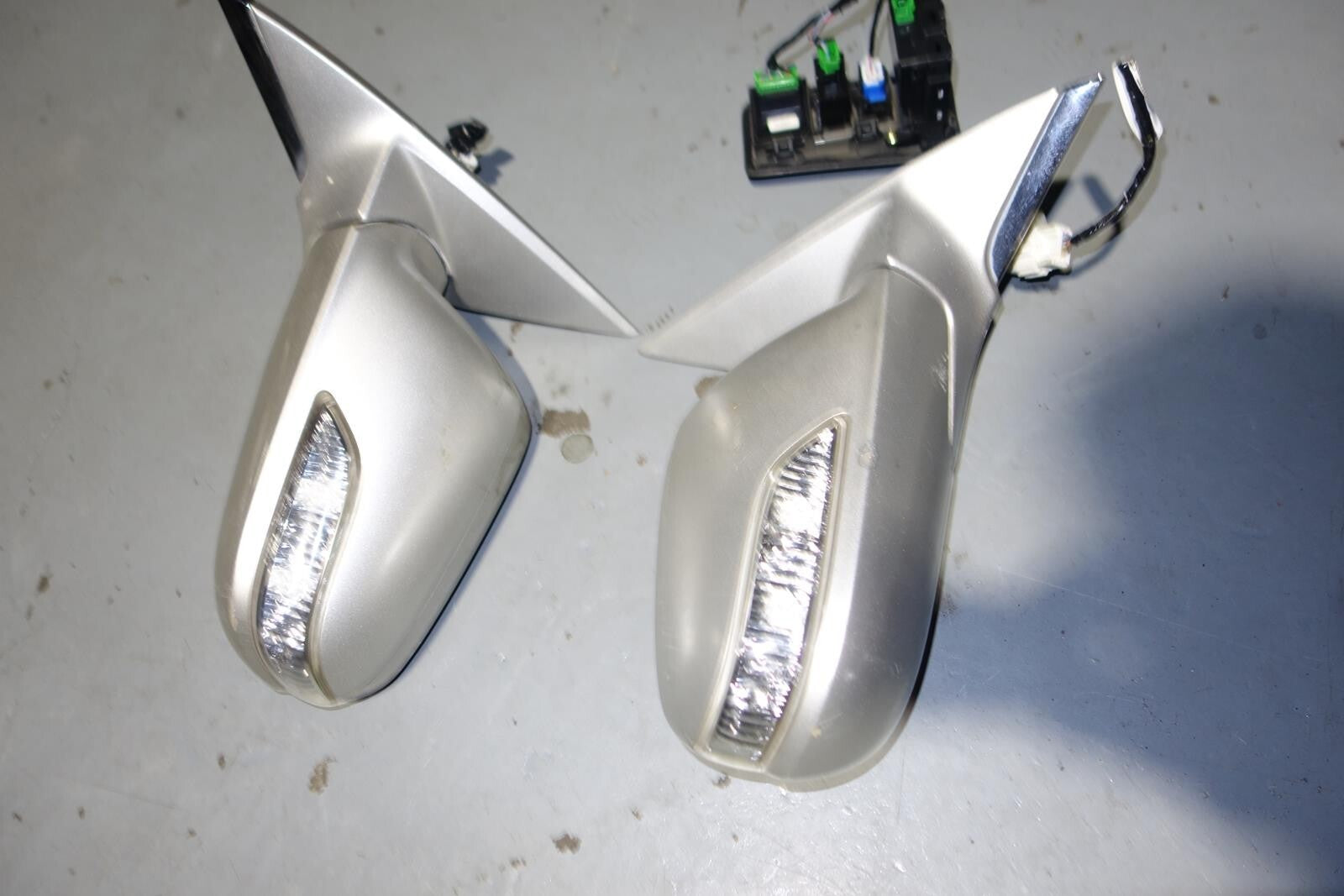 JDM 2005-2008 ACURA RL KB1 OEM POWER FOLDING MIRRORS SWITCH AUTO FLIP LEGEND