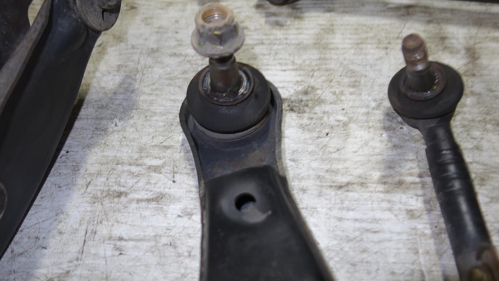 JDM Lexus IS300 / Altezza Rear Control Arms Suspension Set SXE10 OEM 2001-2005