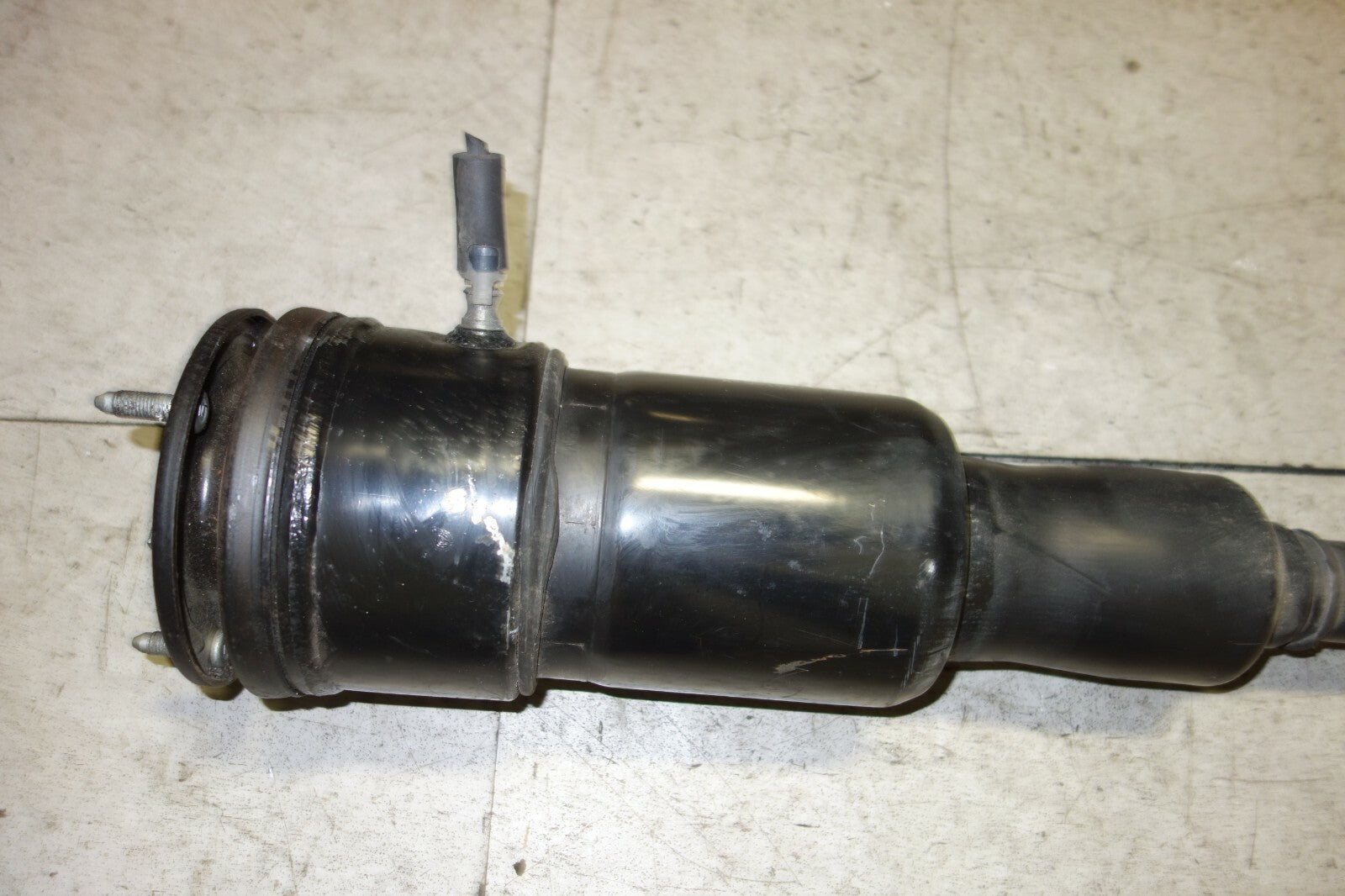JDM LEXUS LS460 RWD Rear RH Air Shock Strut Absorber 48080-50150 2007-2012
