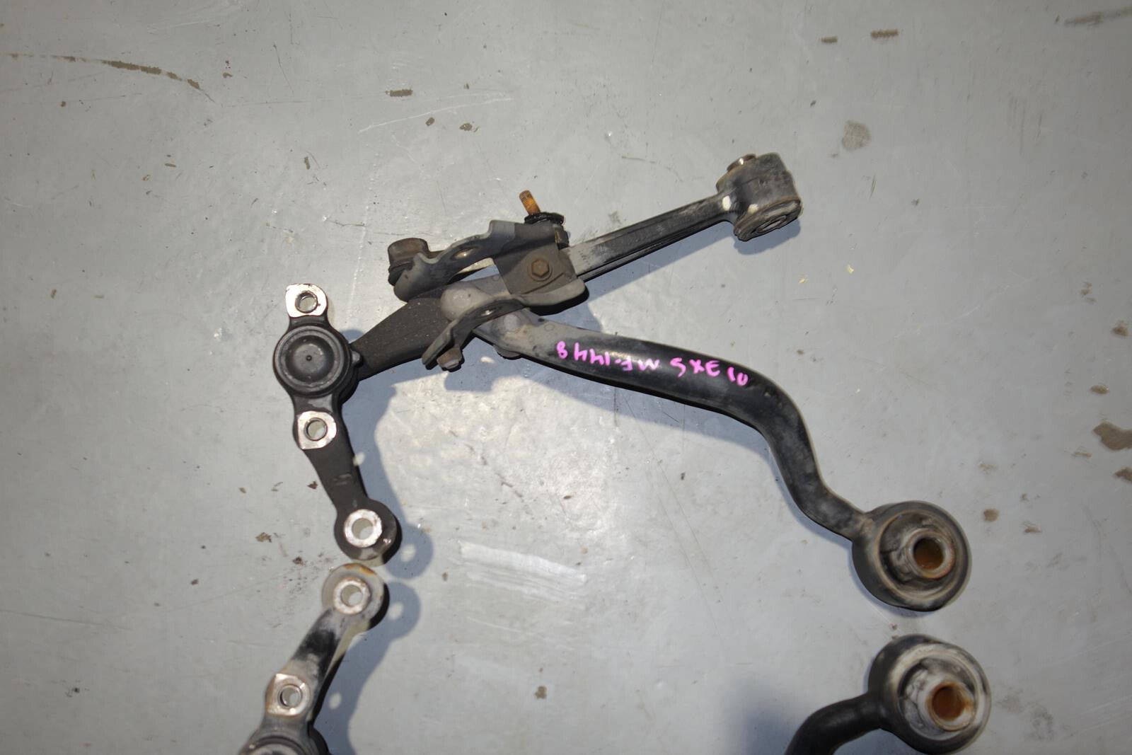 JDM Lexus IS300 Altezza Front Lower Control Arms Ball Joints 2001-2005 SXE10 OEM