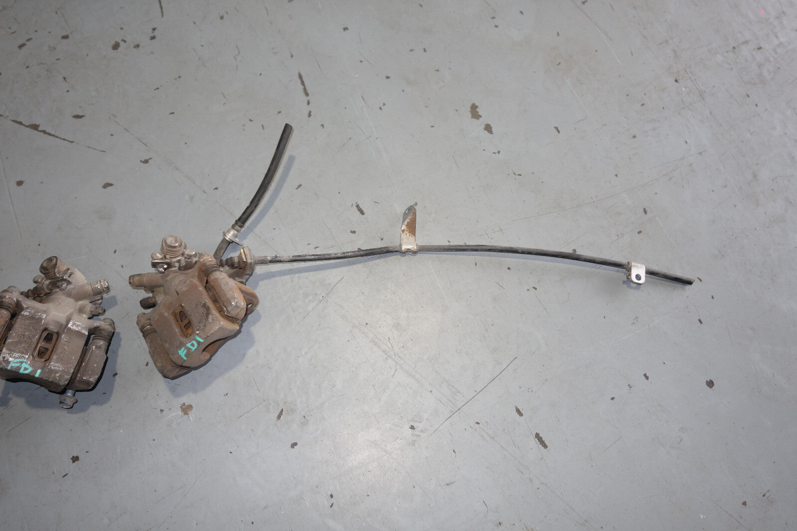 JDM Acura CSX / Honda Civic OEM Rear Brake Calipers OEM 2006-2011 Left & Right