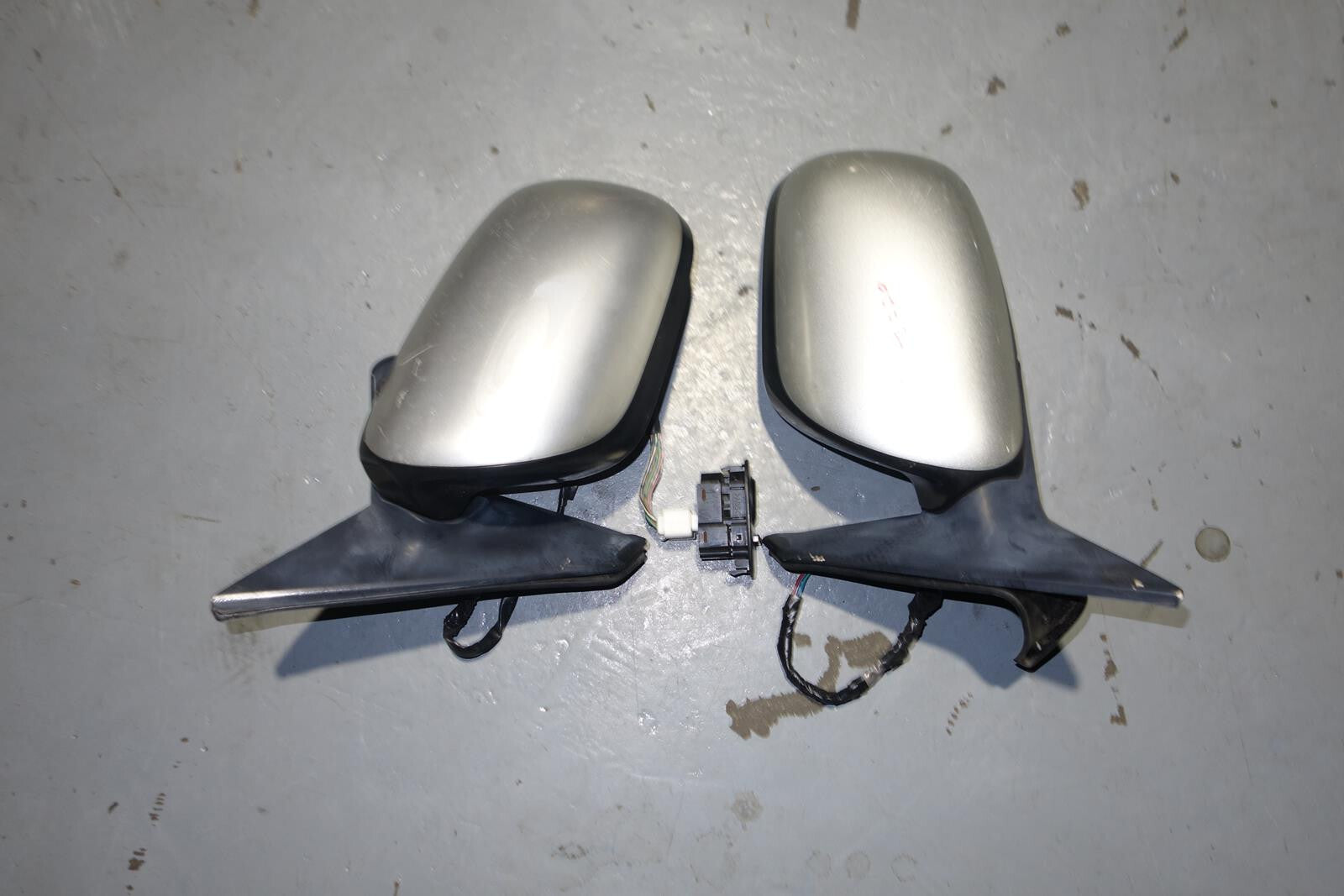 JDM Toyota Altezza Lexus IS300 Power Folding Mirrors Switch 2001-2005 SXE10 IS