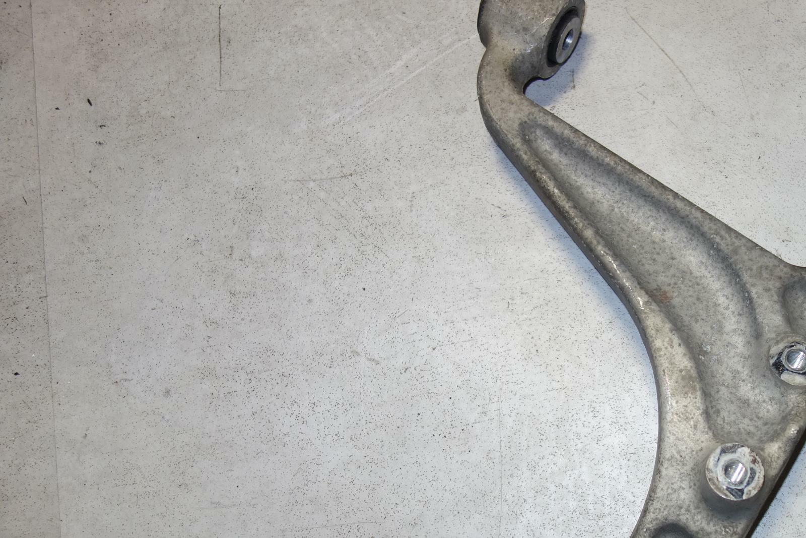 JDM 2003-2009 GENUINE NISSAN 350Z FRONT OEM UPPER CONTROL ARMS Z33