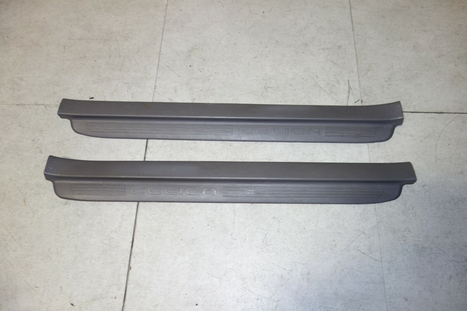 JDM 2001-2005 TOYOTA CELICA GT GT-S OEM DOOR SILLS TRIM SCUFF PLATES SIDE STEPS