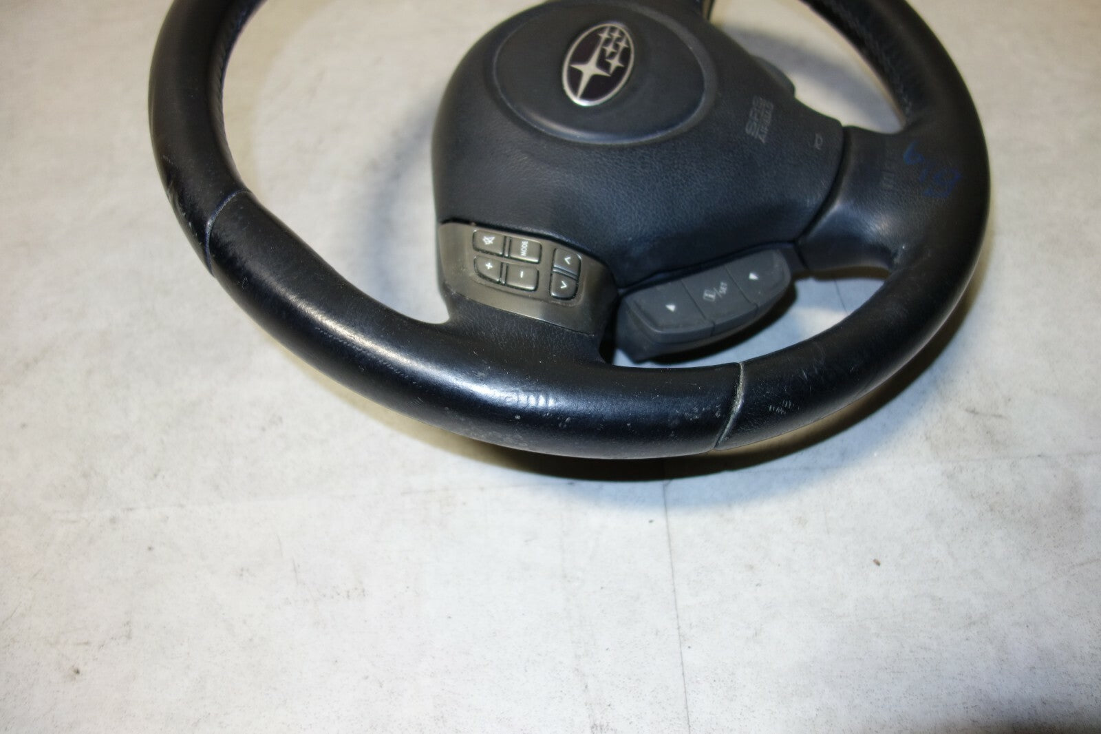 JDM Subaru Impreza WRX Legacy Forester OEM MOMO Steering Wheel & Hub