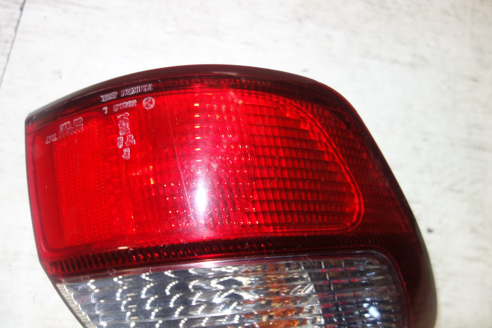 JDM Subaru Legacy Wagon Taillights BH5 Left & Right 2000 2001 2002 2003 2004