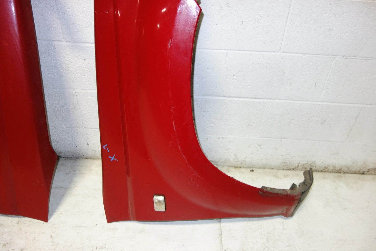 JDM Nissan X-Trail GT OEM Fenders Left & Right Pair PNT30 Japan