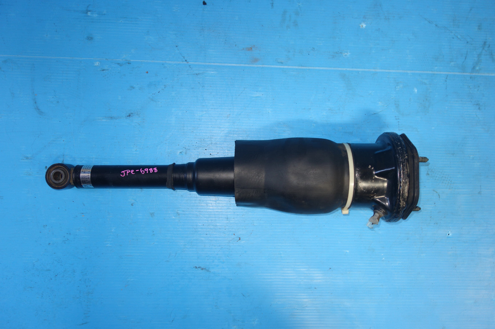 Lexus LS430 Rear Right Passenger Side Air Shock Strut Absorber 2004-2006 JDM