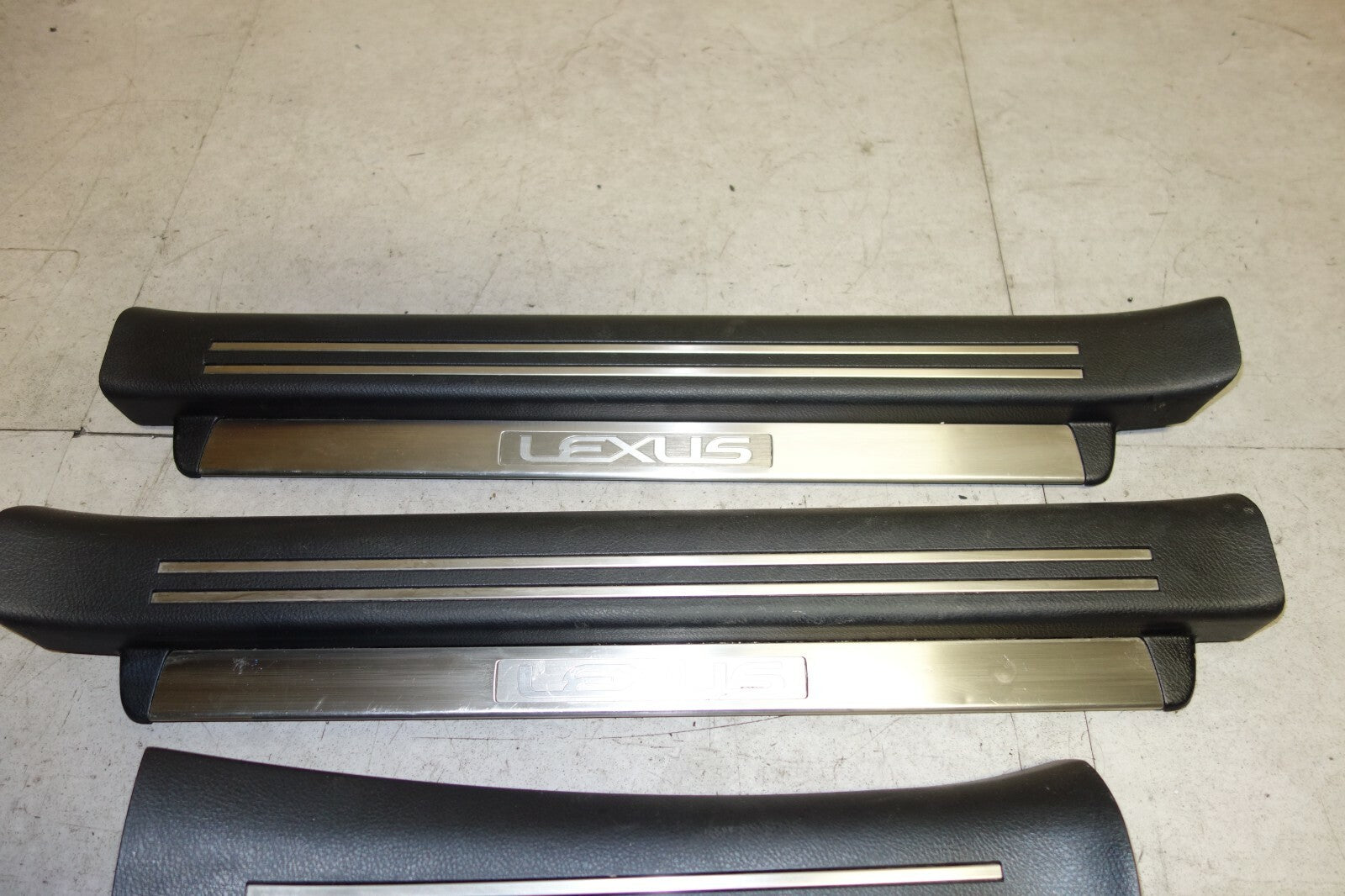 JDM LEXUS USF40 GENUINE LS460 OEM DOOR SILLS SCUFF PLATES RARE USF40 2007-2012