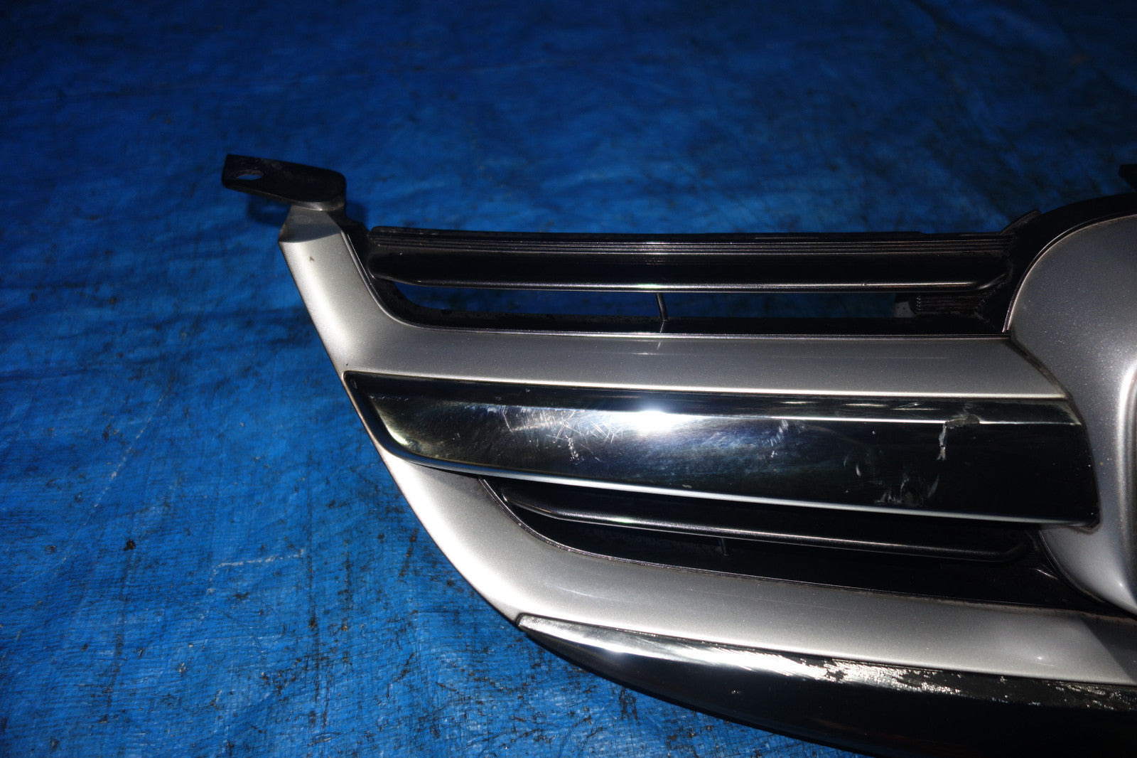 JDM Acura RL Honda Legend KB1 Front Grille Grill 2005-2008 OEM #JPE-8477