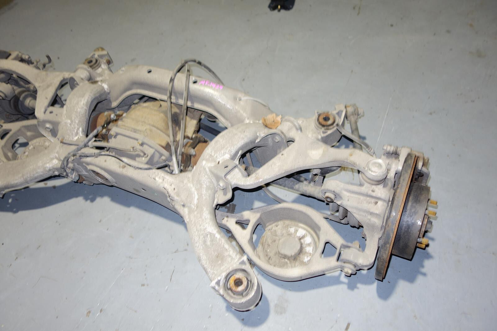 JDM Infiniti G35 Coupe Nissan 350z Cross Member Subframe Cradles Hubs Diff 03-09