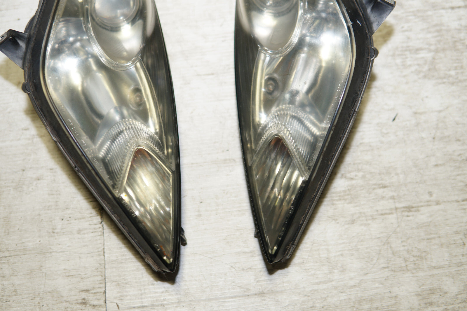 JDM Toyota Celica Headlights Head Lamps Pair Left & Right 2000-2005 GT GT-S GTS